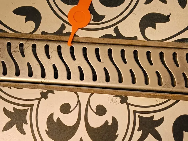 Přípravek na čištění sprchového žlabu / Shower drain cleaner
