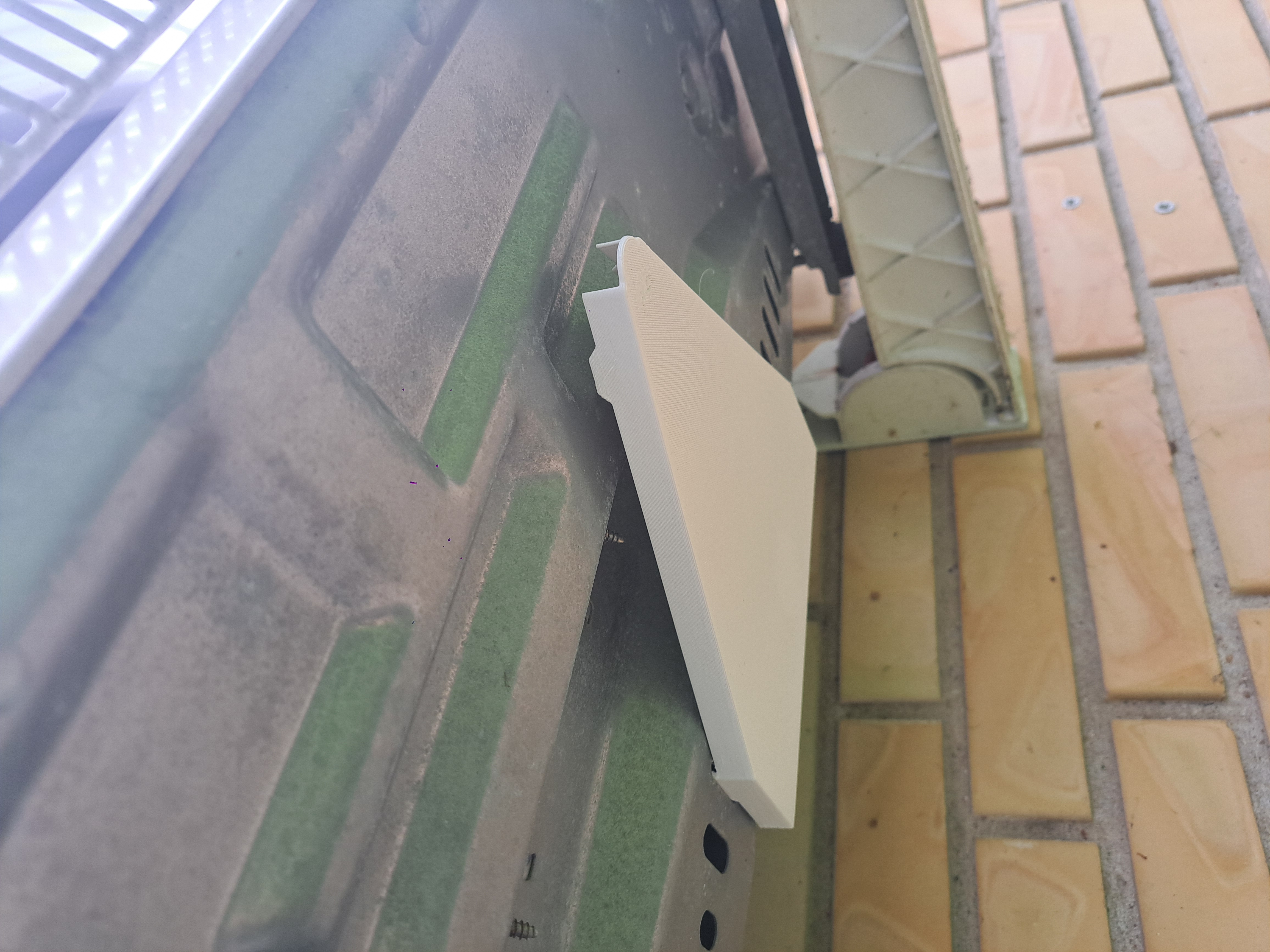 Driptray for heatpump — thumbnail 2