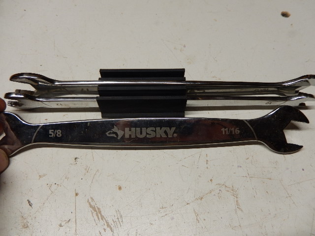 HUSKY thin wrench set holder