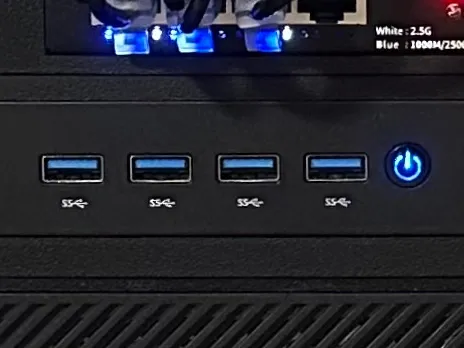 Minisforum GK41 10-in rack mounting bracket