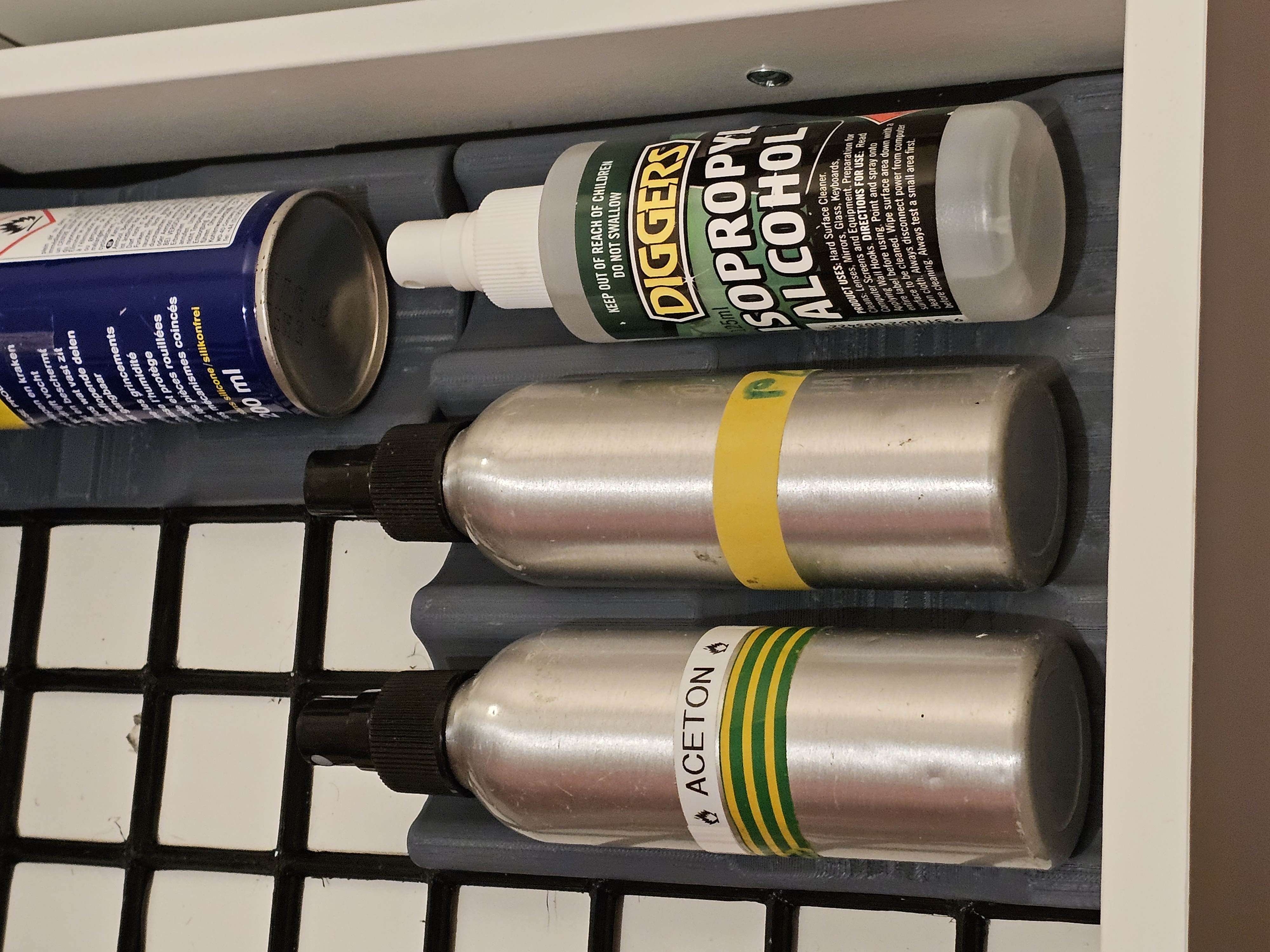 Horizontal Gridfinity Triple Spray Bottle Holder