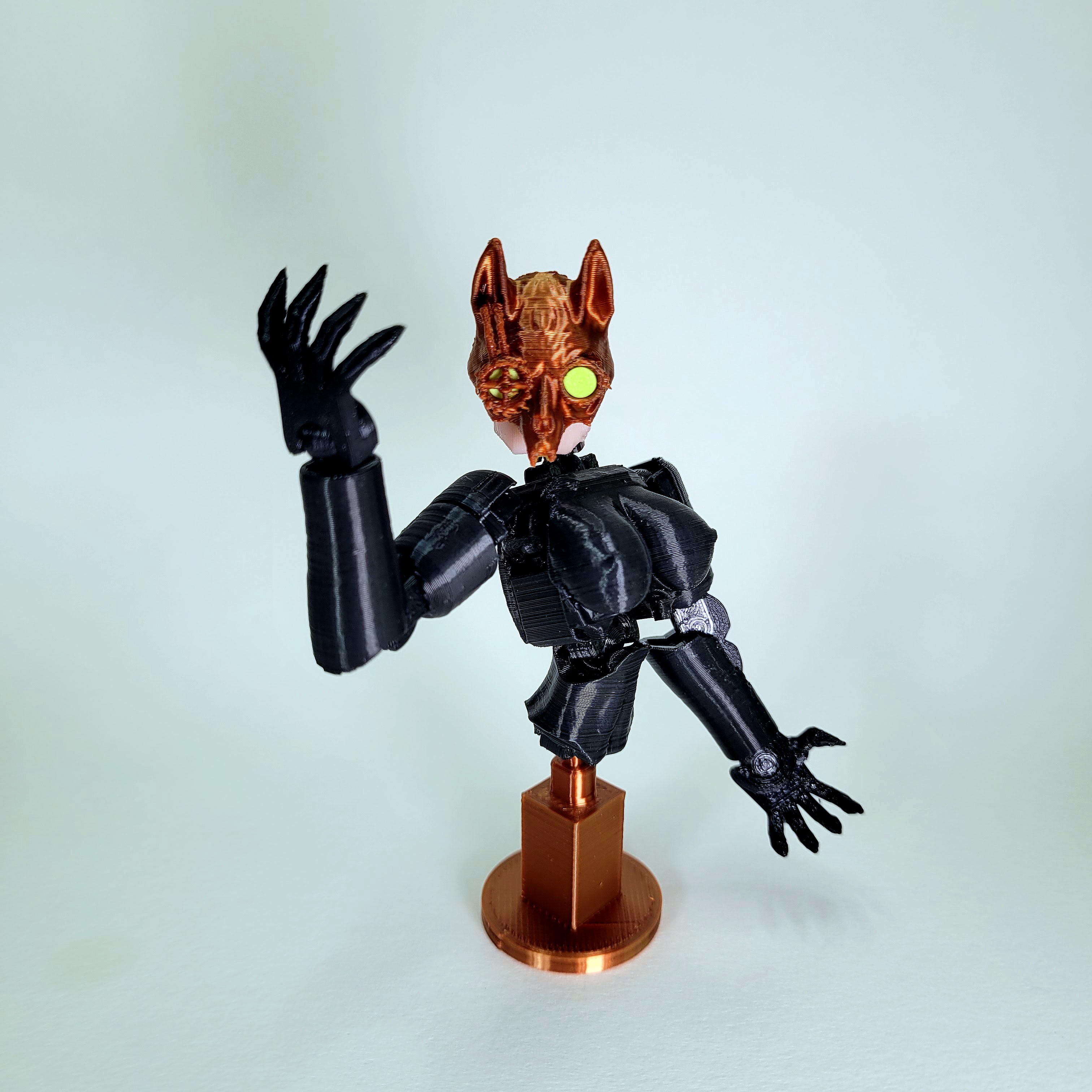 Dummy 13 Bust Stand