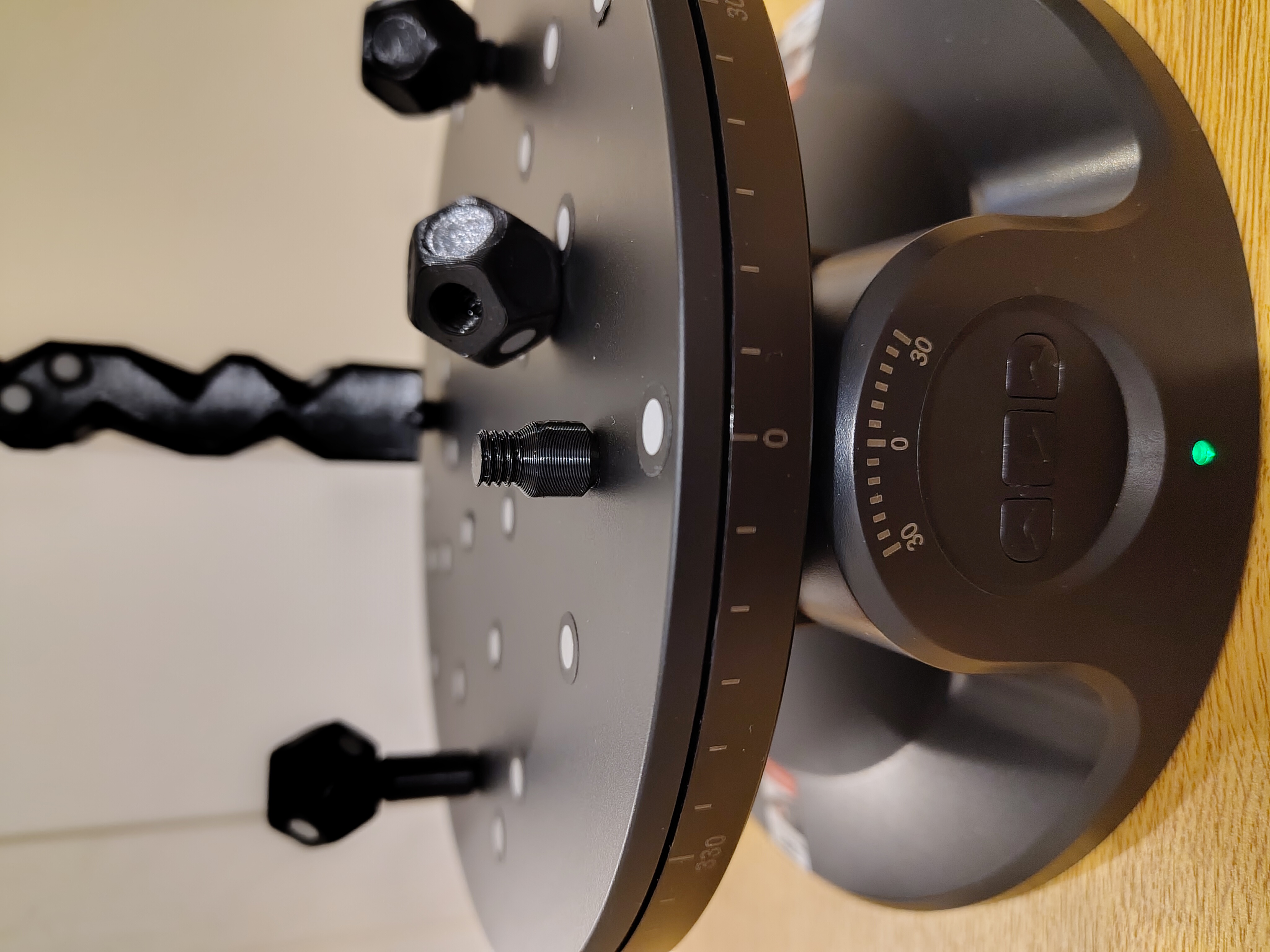 Threads M6-M8 adapters for Revopoint Dual-Axis Turntable