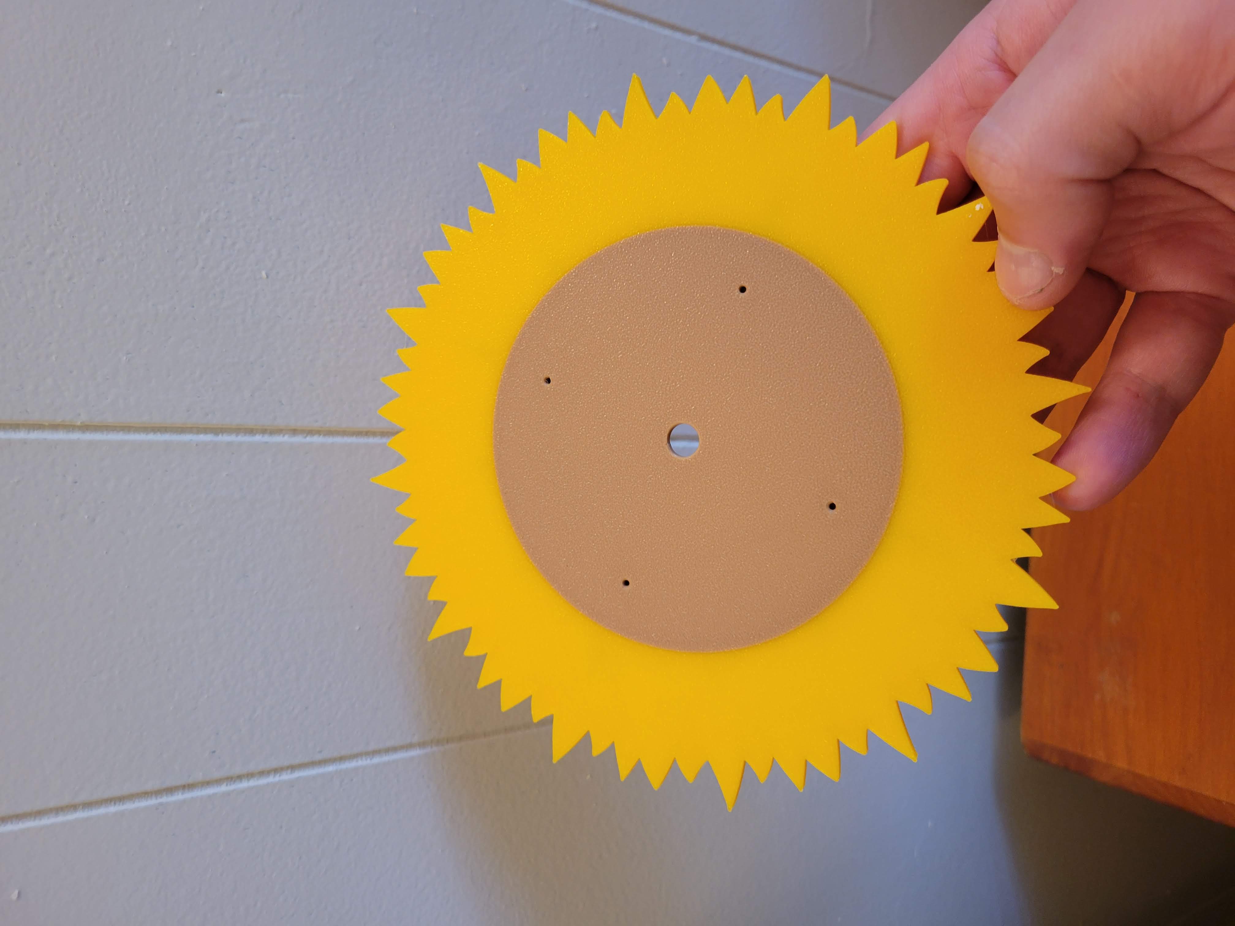 Miniatura 4 do modelo 3D Sunflower Clock