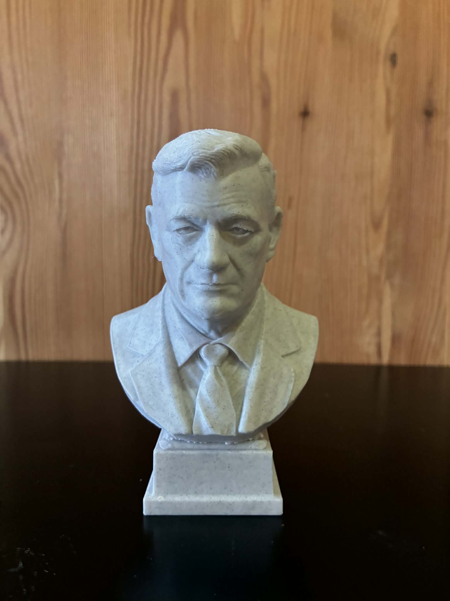 John Wayne (Marion Robert Morrison) — Bust — miniatura 2