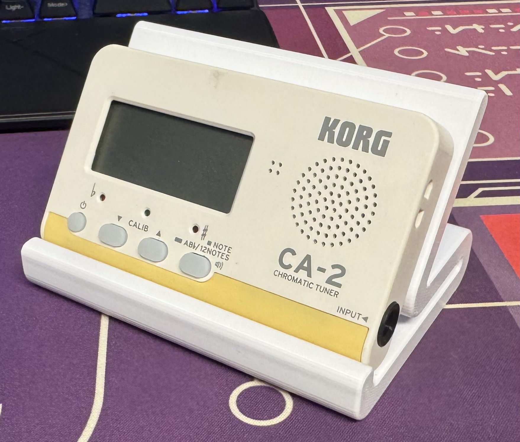 Simple Stand for Korg Guitar Tuner