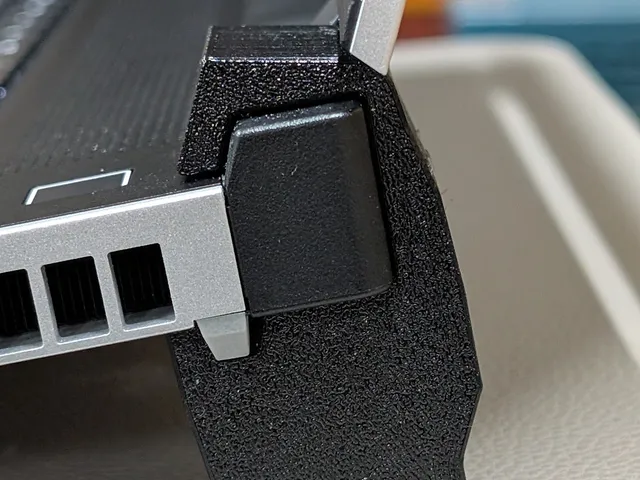 Framework 16 AMD Ryzen AI 300 Series Laptop Stand Feet
