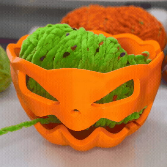 Halloween Pumpkin Loop Yarn Bowl