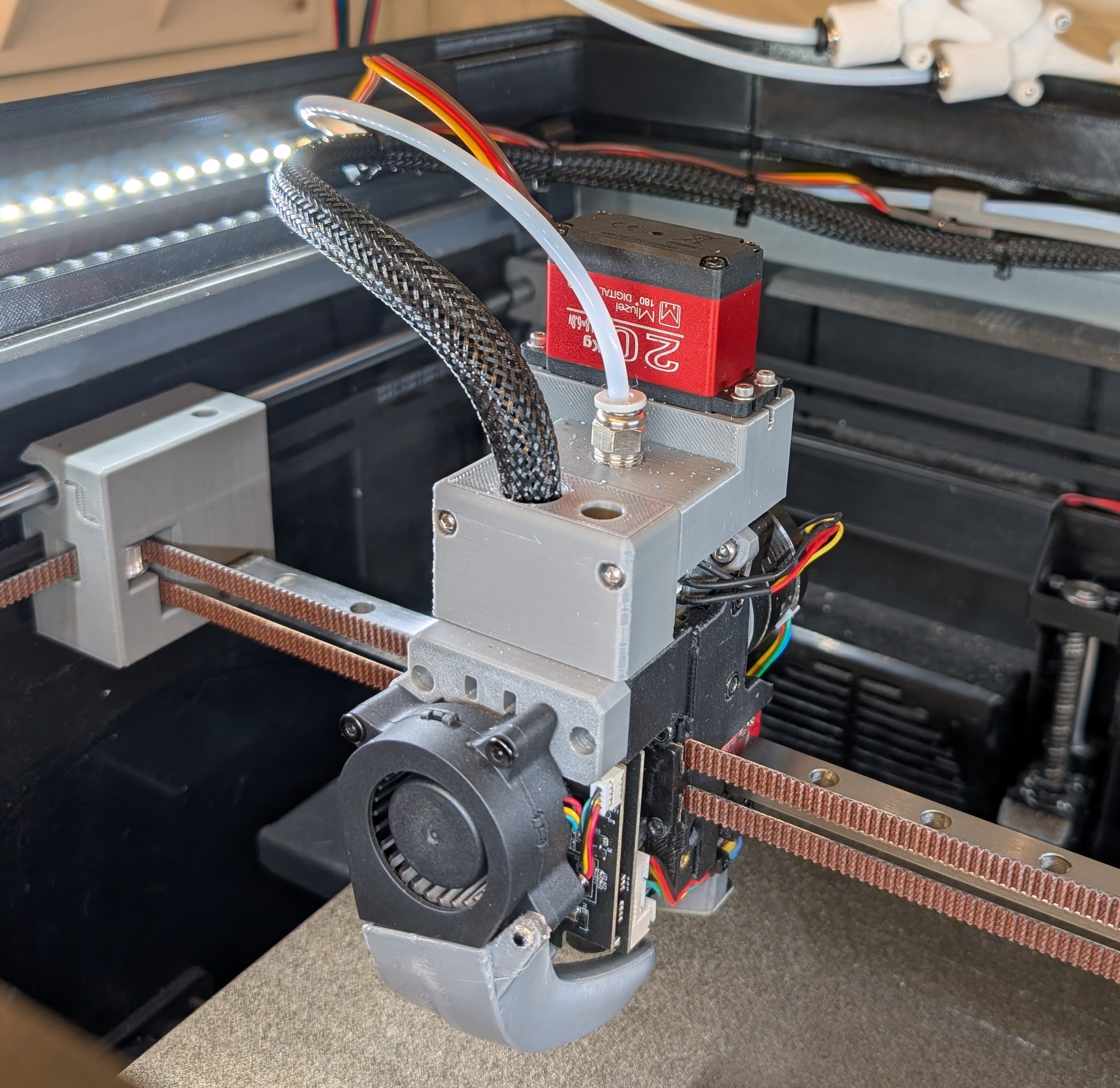 Servo Cutter for trigger/libra extruder and gantry mod