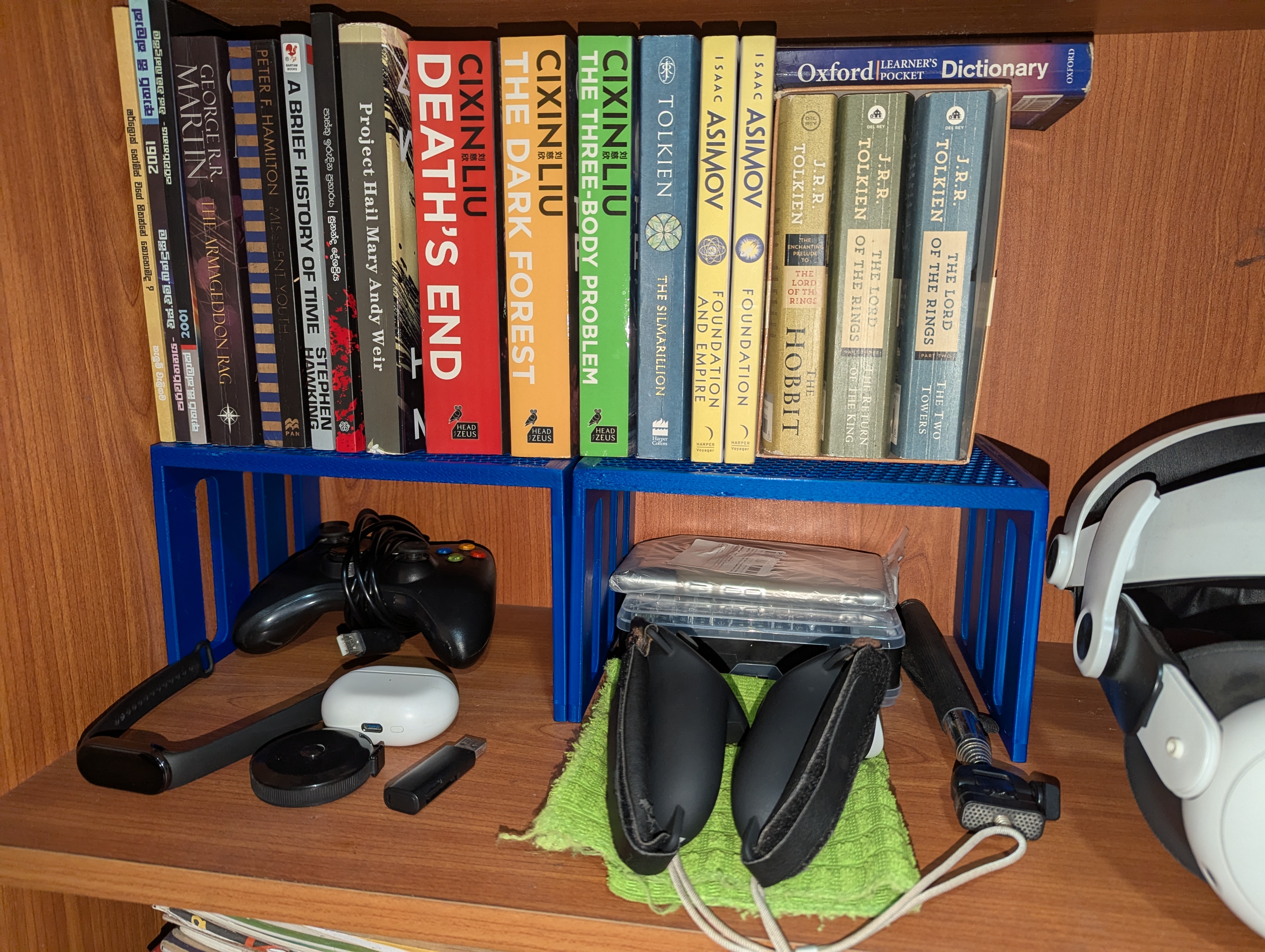 Elevated Book Shelf — thumbnail 6