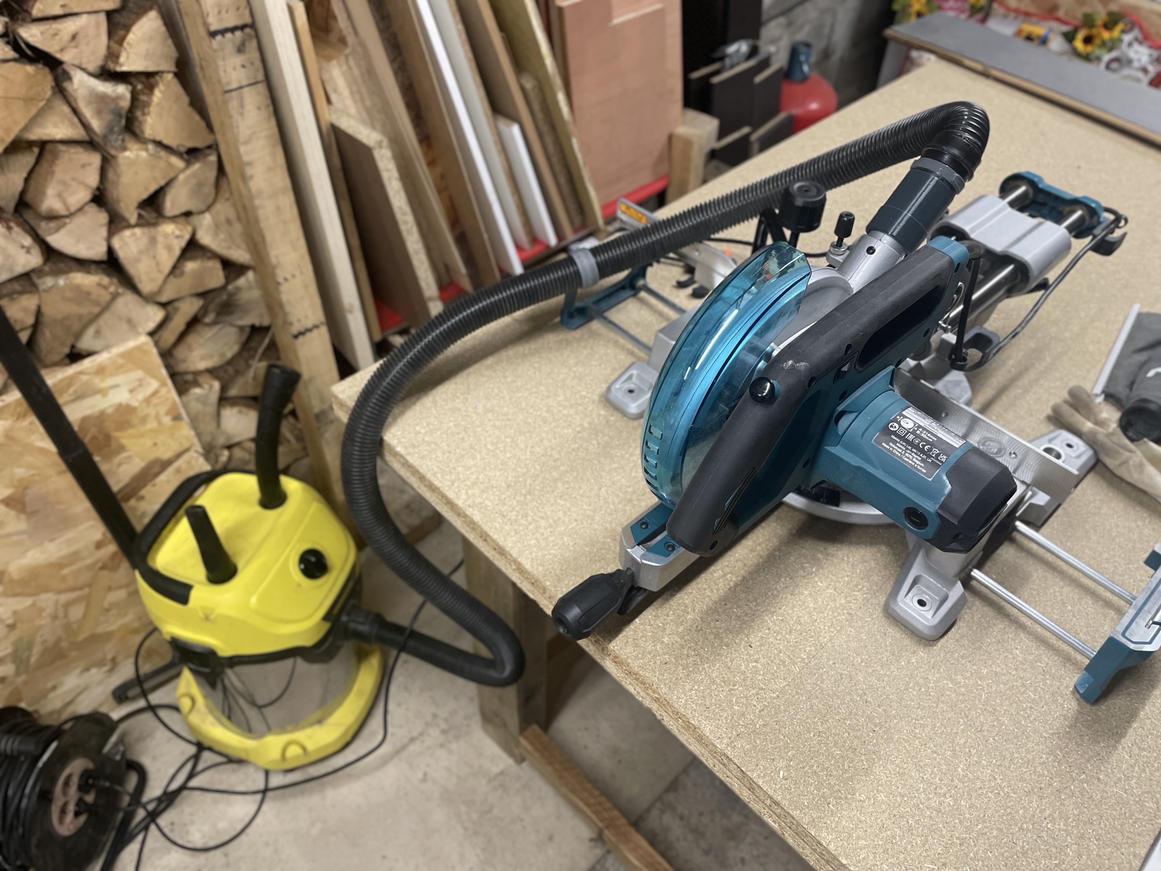 Dust-collection adapter - Karcher Vacuum to Makita Mitre Saw