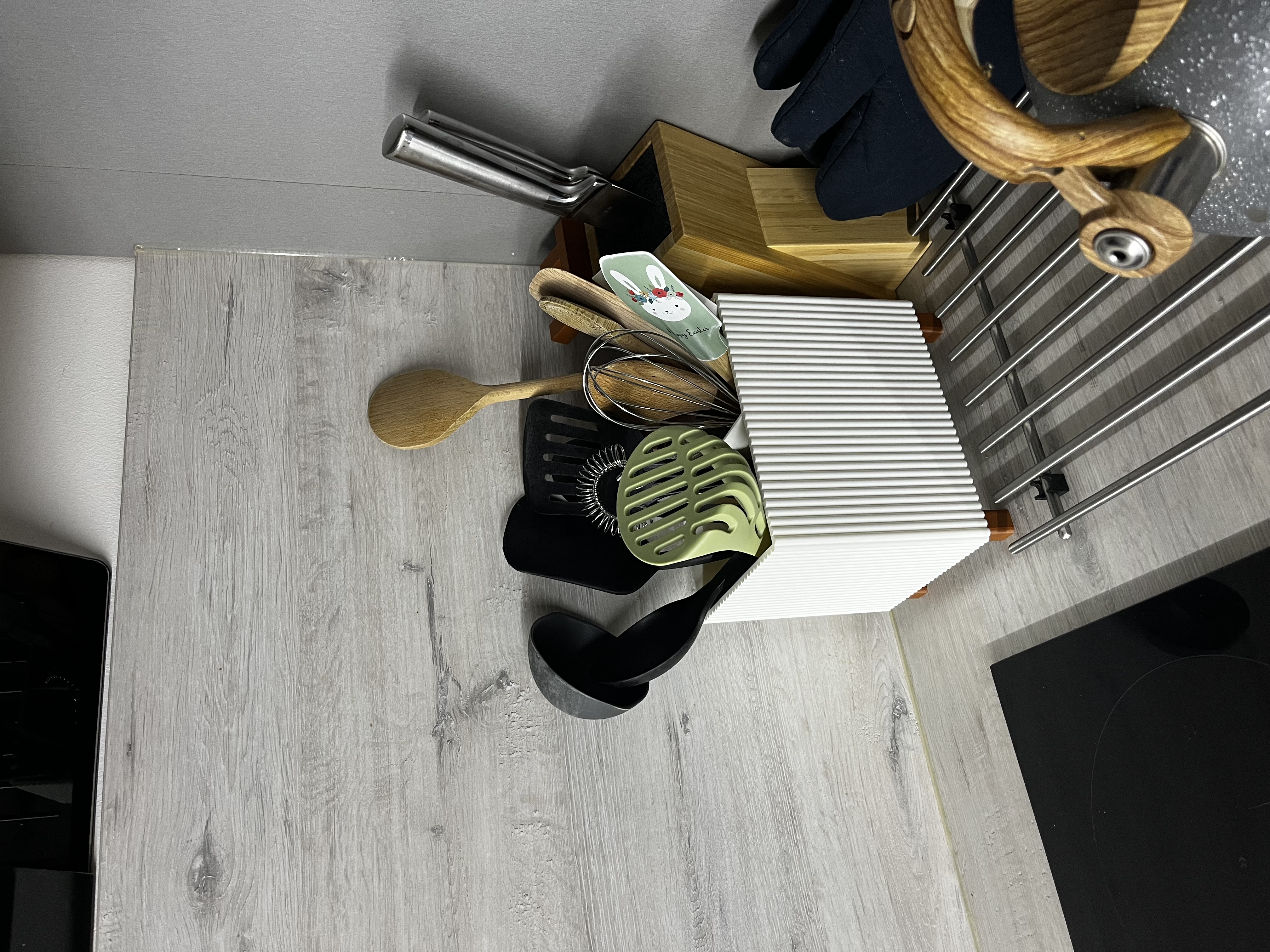 Kitchen wooden spoon holder_2