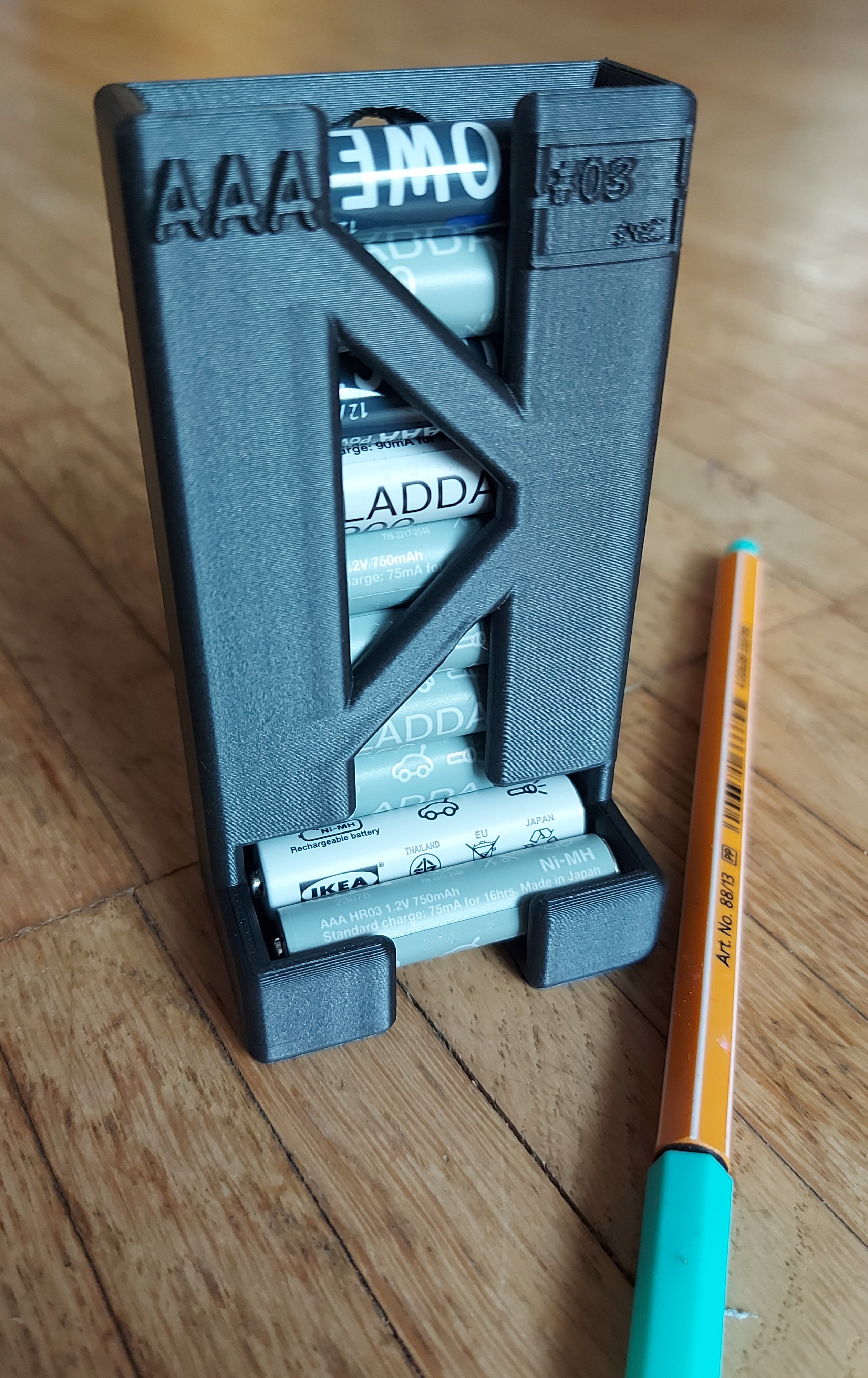 AAA Batterie Spender / AAA Battery Storage Organizer