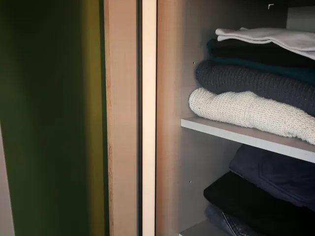 Yeelight Closet light vertical holder