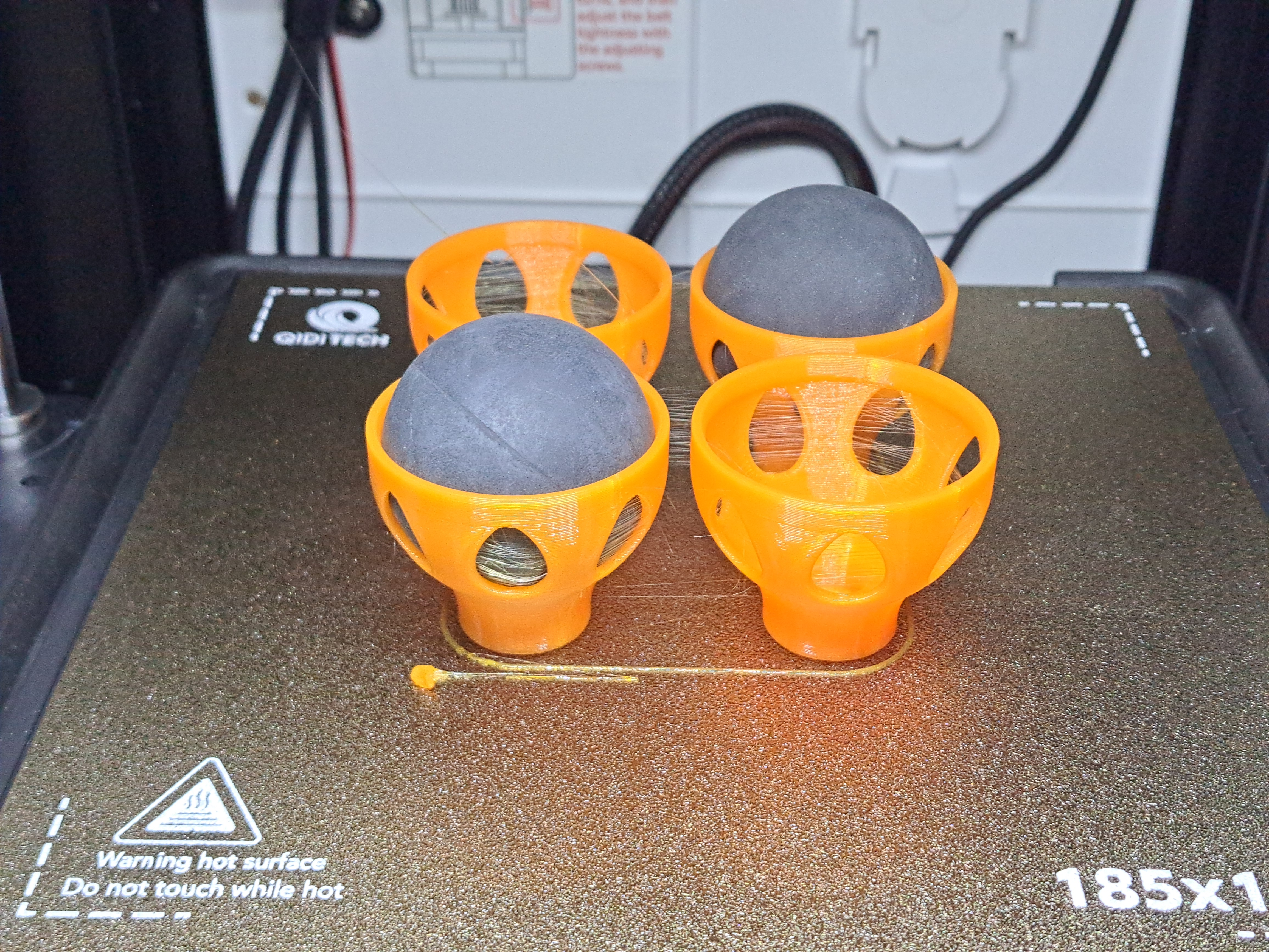 Squash ball feet for QIDI X-Smart 3 against overheating and vibrations