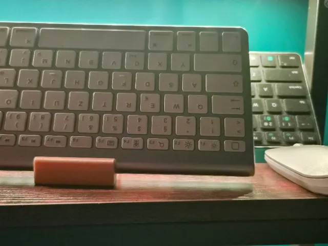 Keyboard holder