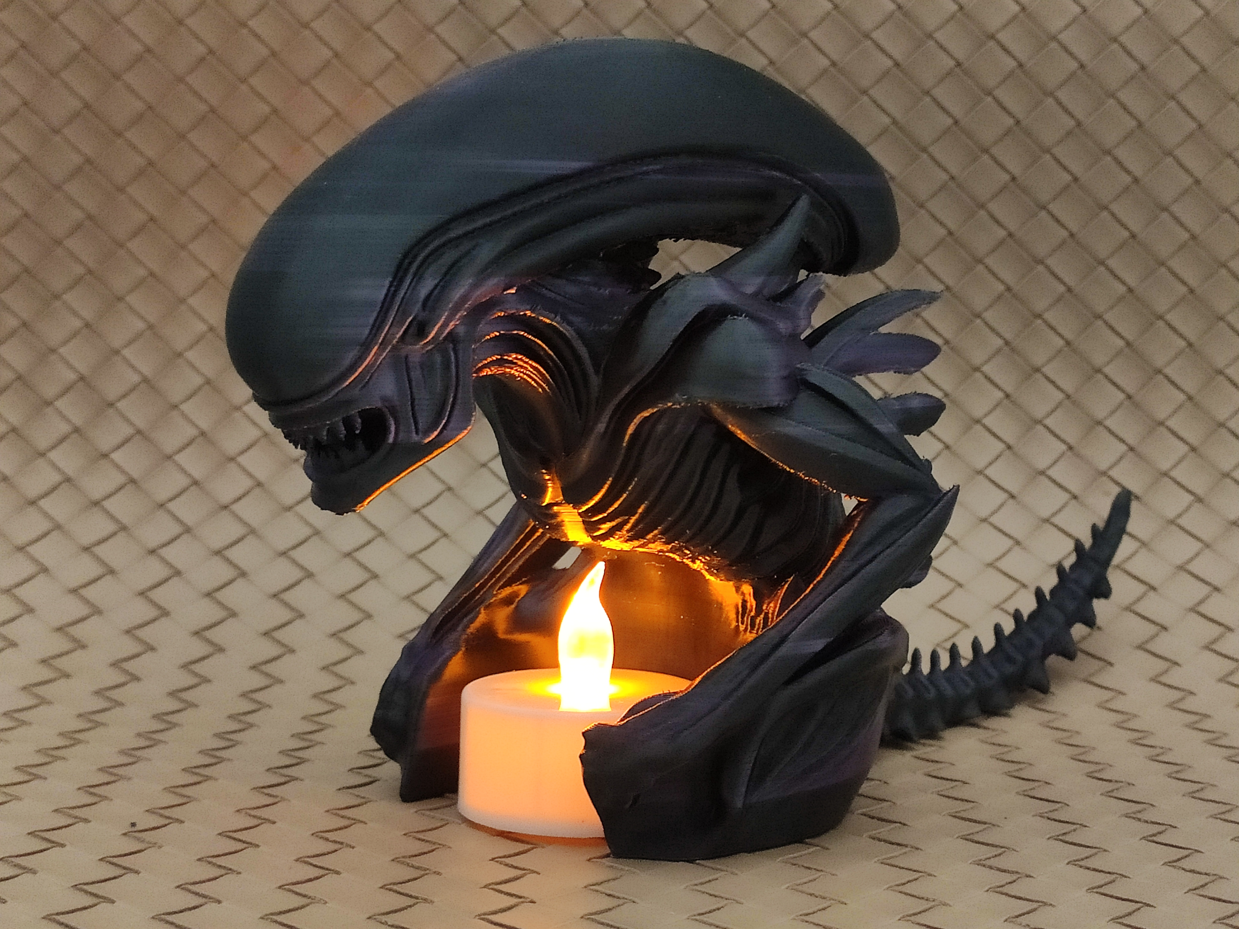 Alien - Xenomorph - LED Tealight Cover