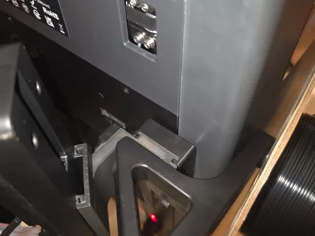Qidi Plus 5 Spool and Box mount.