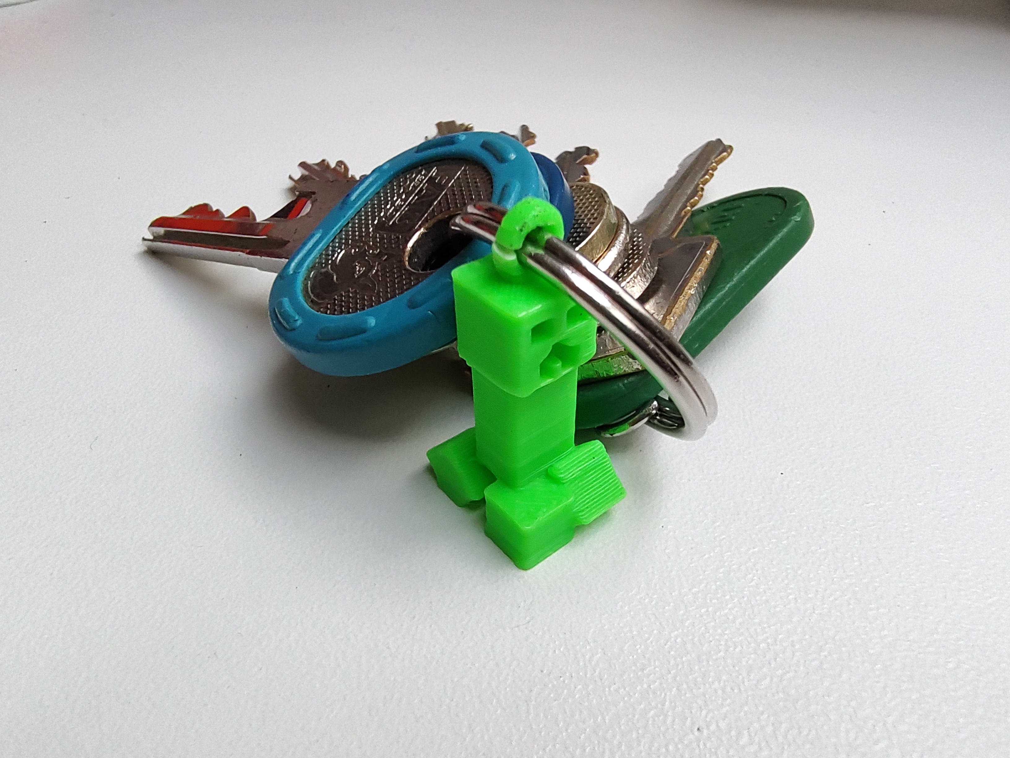Miniatura 2 do modelo 3D Minecraft Creeper Keychain