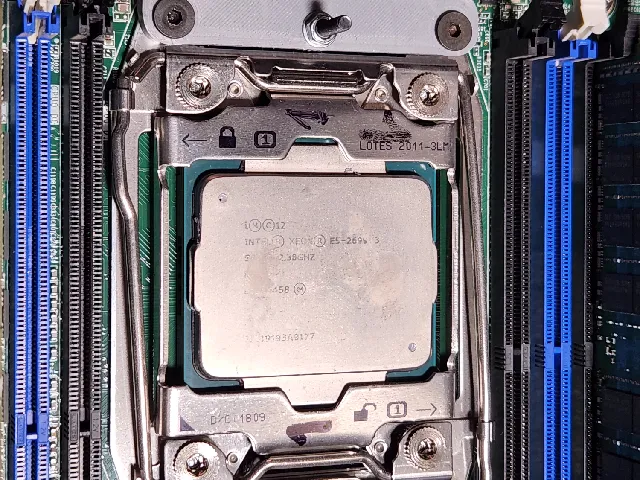 LGA 2011-v3 (Socket R3) CPU Cooler Mount