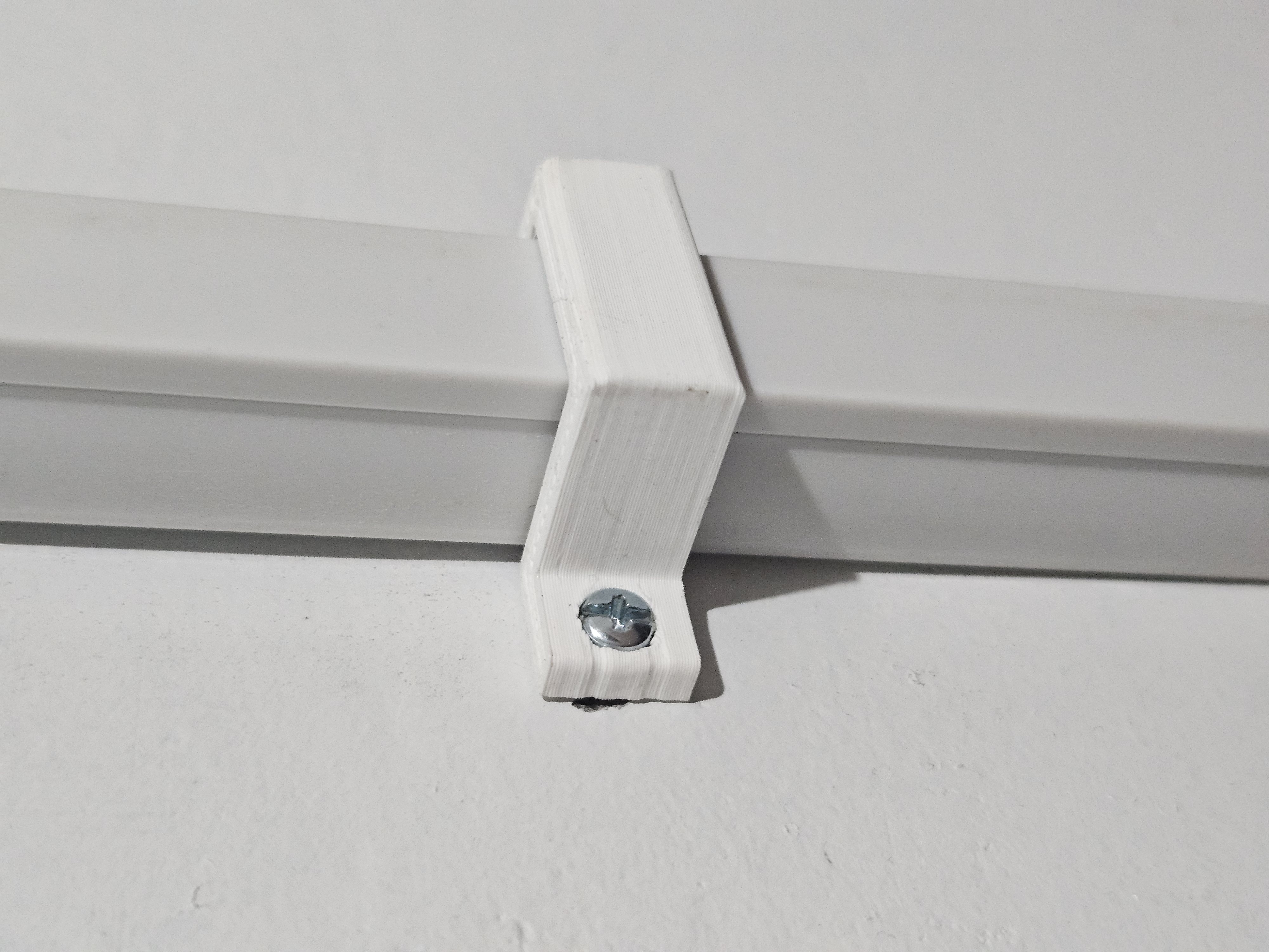 Square Wall Clamp for wire moulding / trunking