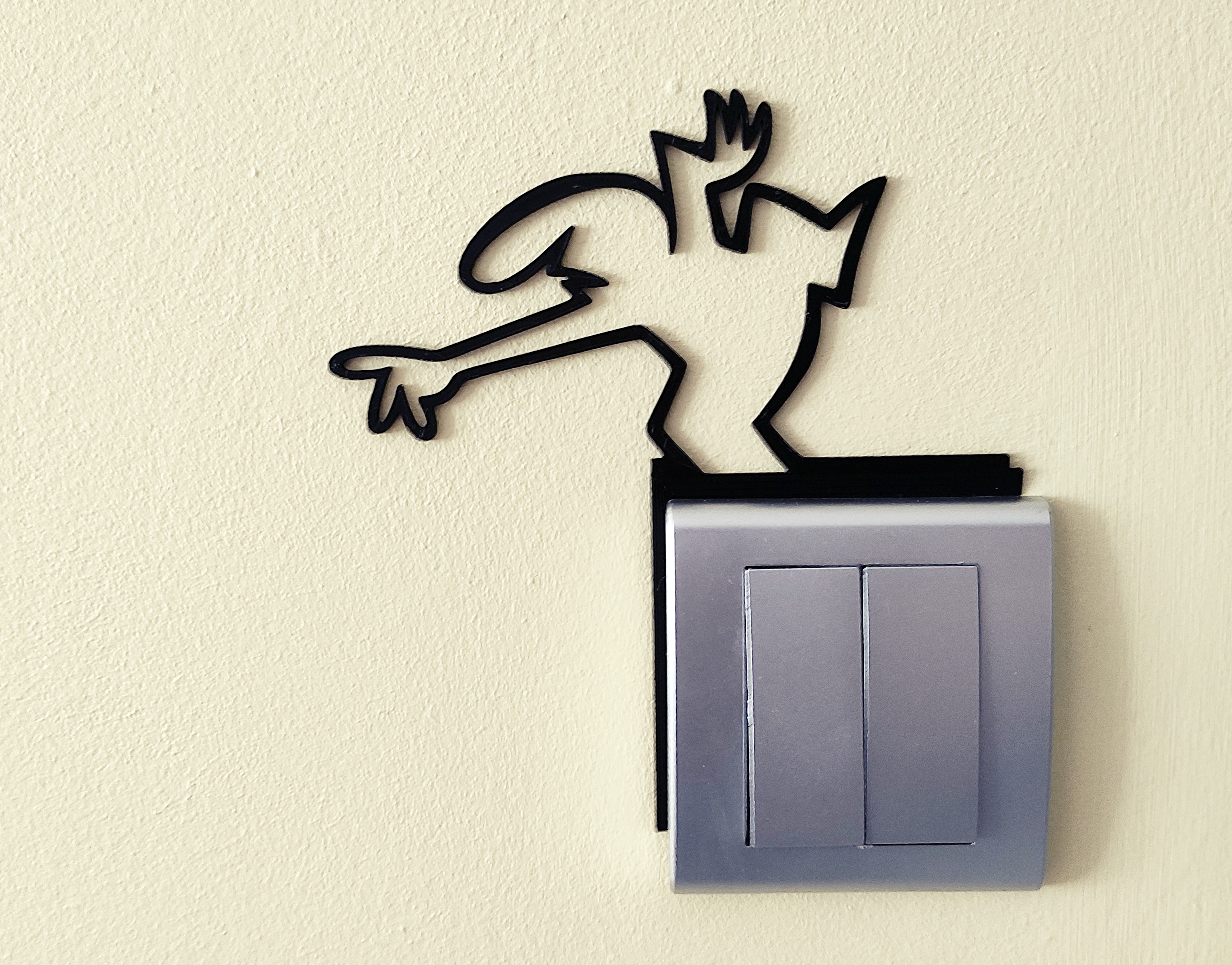 Funny Light Switch Gadget – La Linea Balum 22