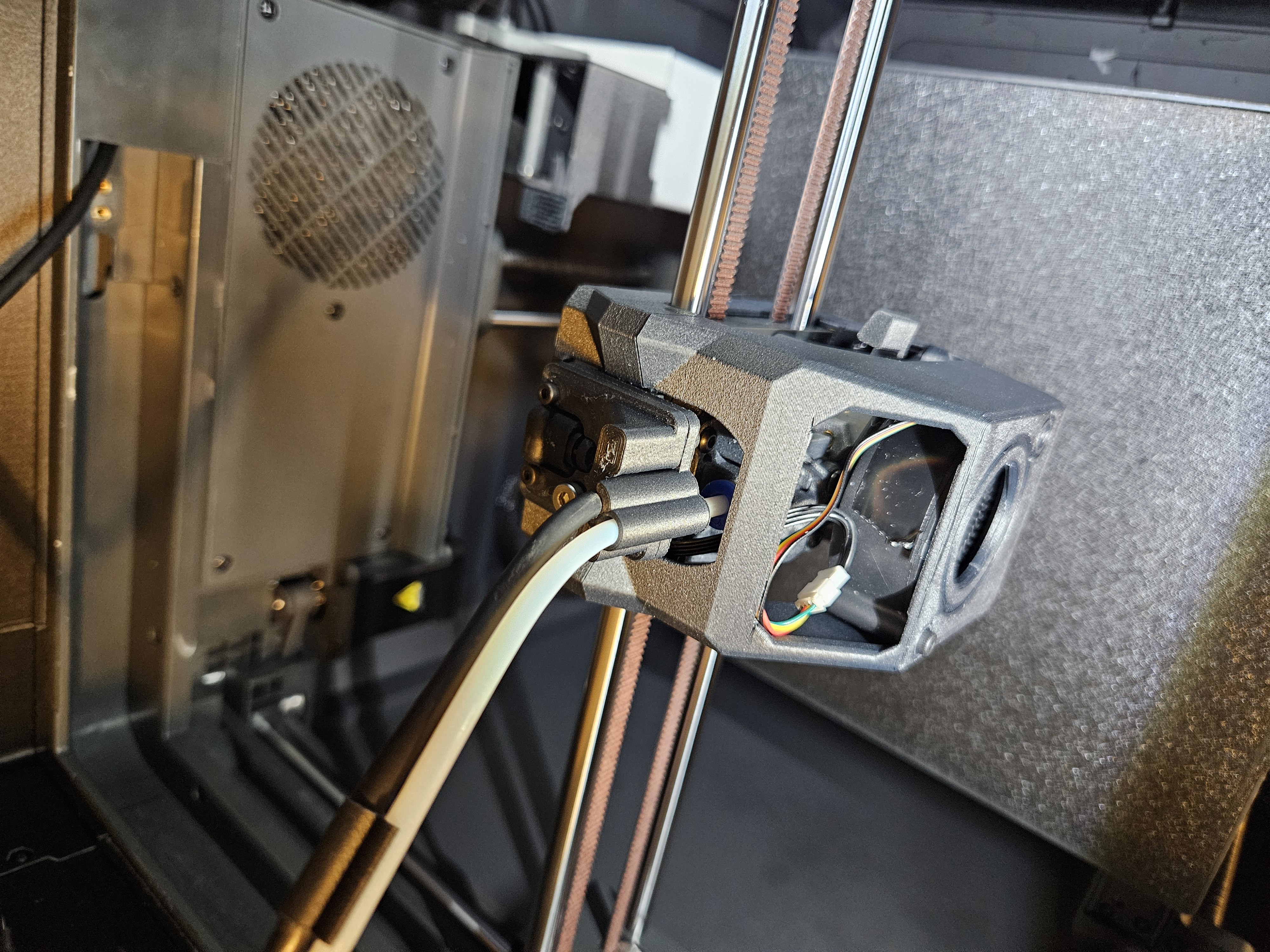 Miniatura 3 do modelo 3D Centauri Carbon Cable Arm - Sturdy Riser