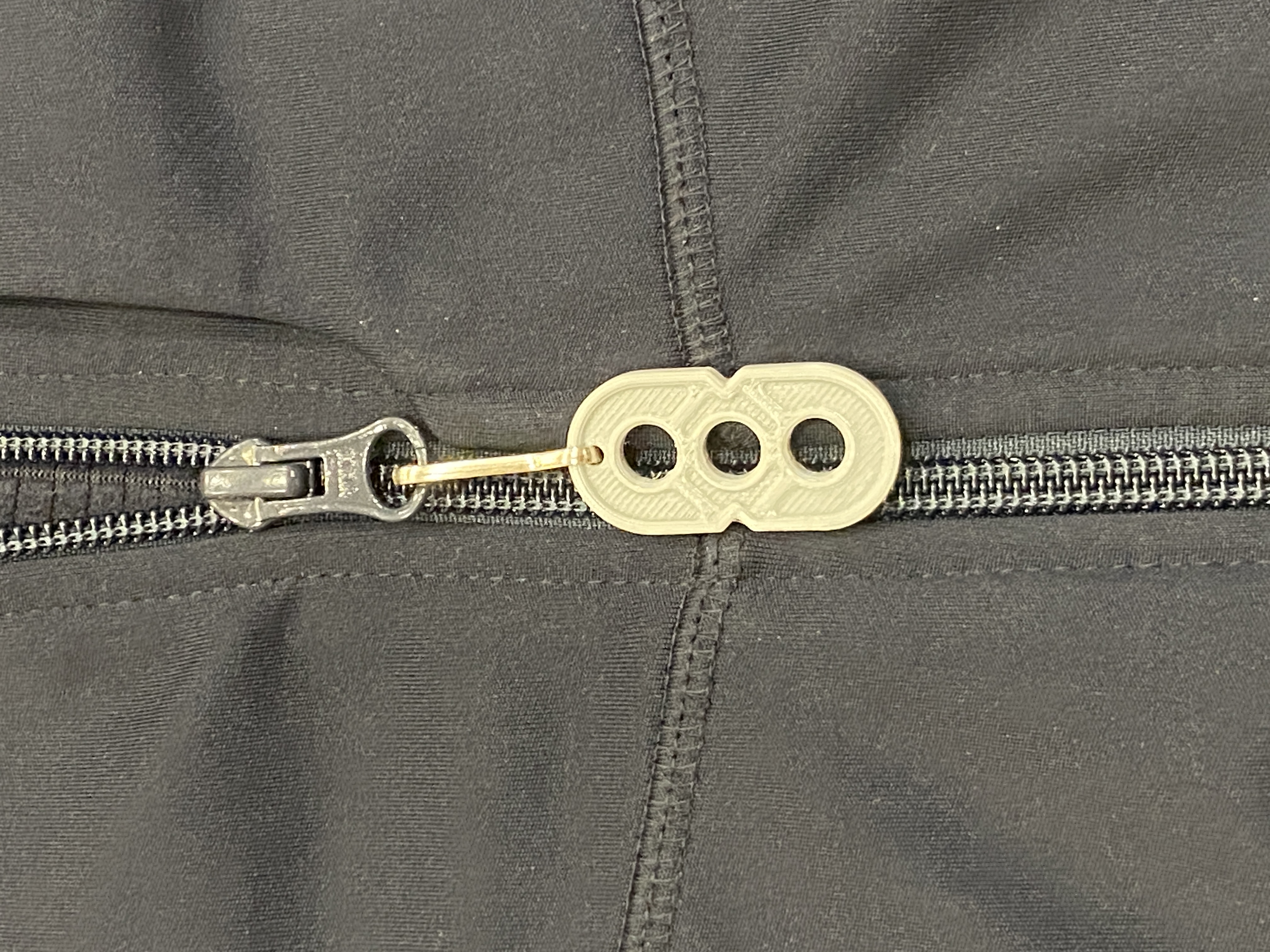 VEX IQ Mix and Match Beam Zipper Pull
