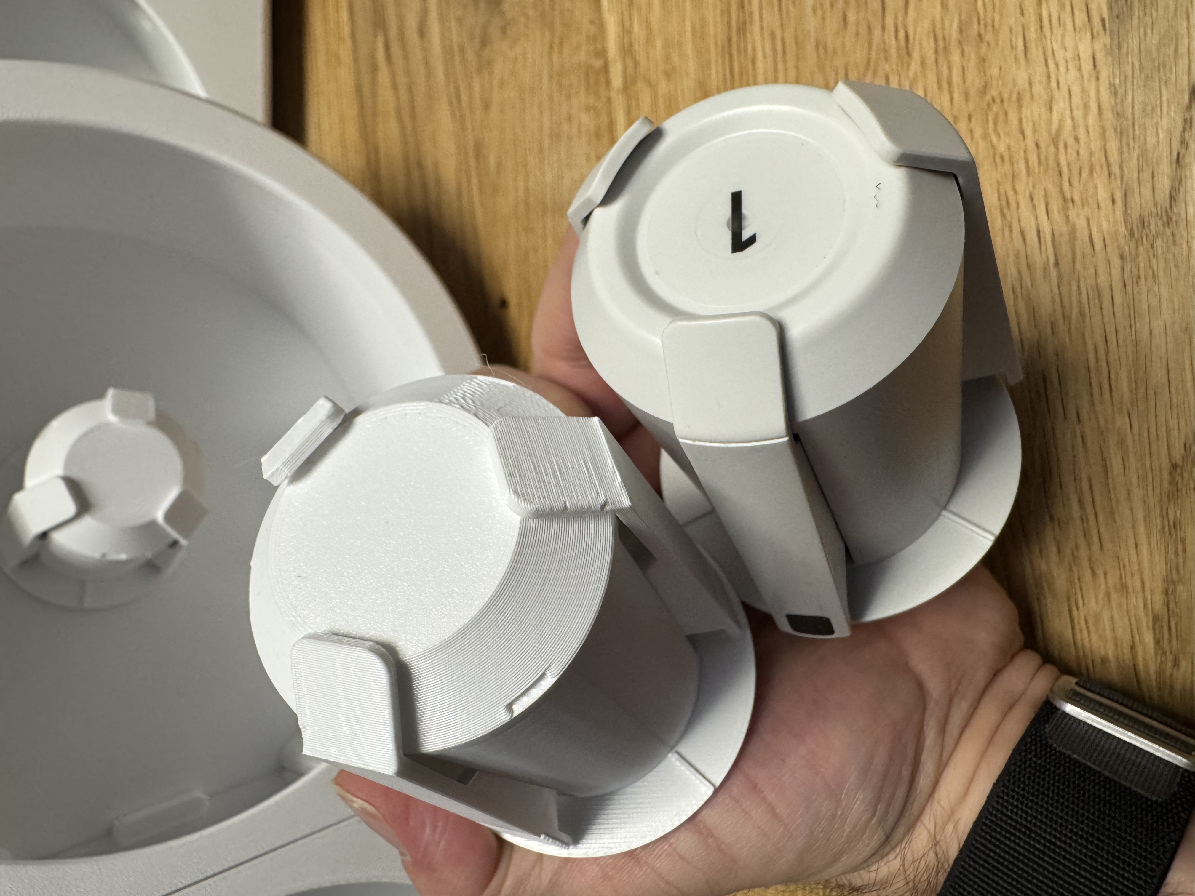 Snapmaker U1 Spool Holder for dry box — thumbnail 5