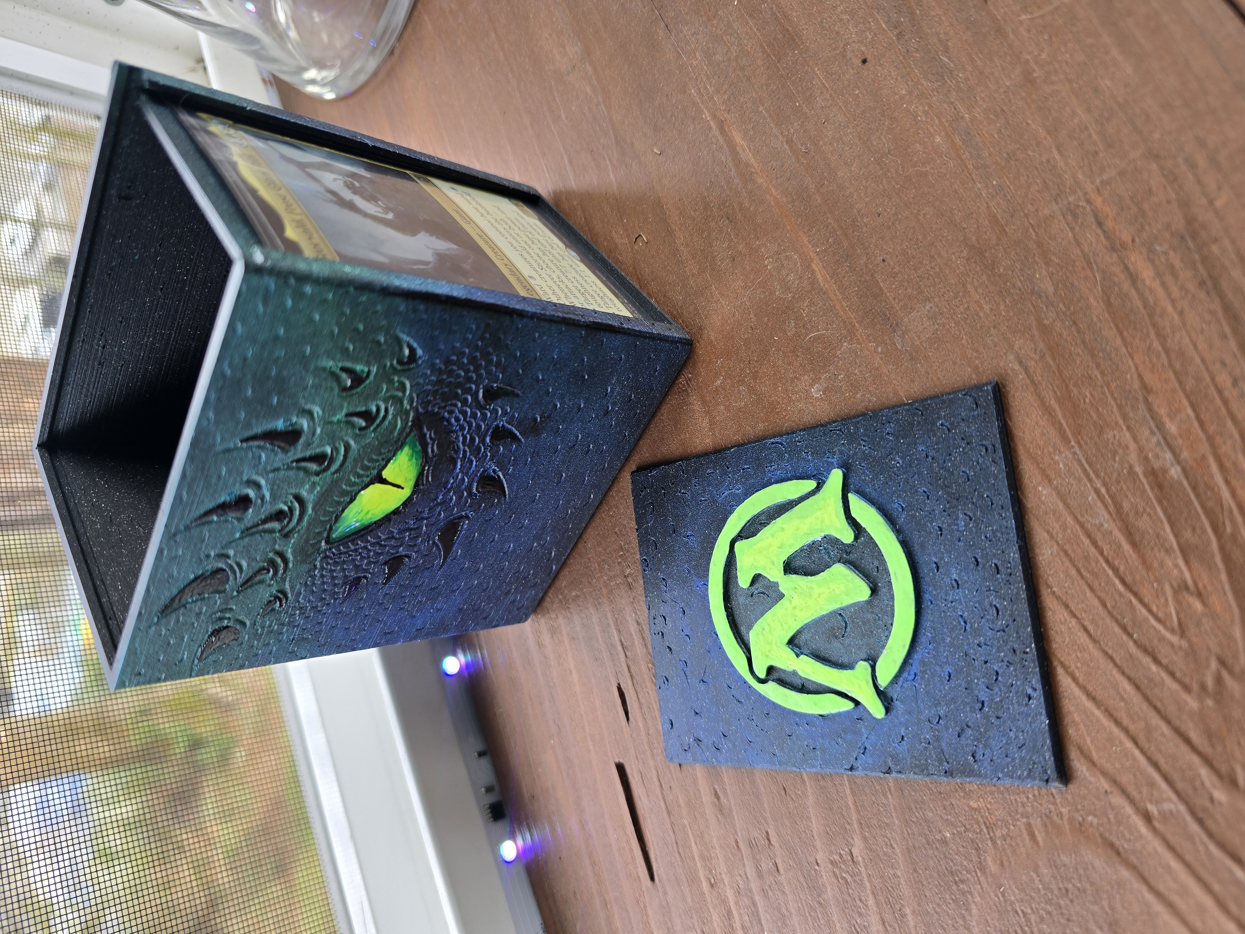 MtG - Commander Deck Box (Compact/Stackable) - Holds 100 Standard Cards — miniatura 8