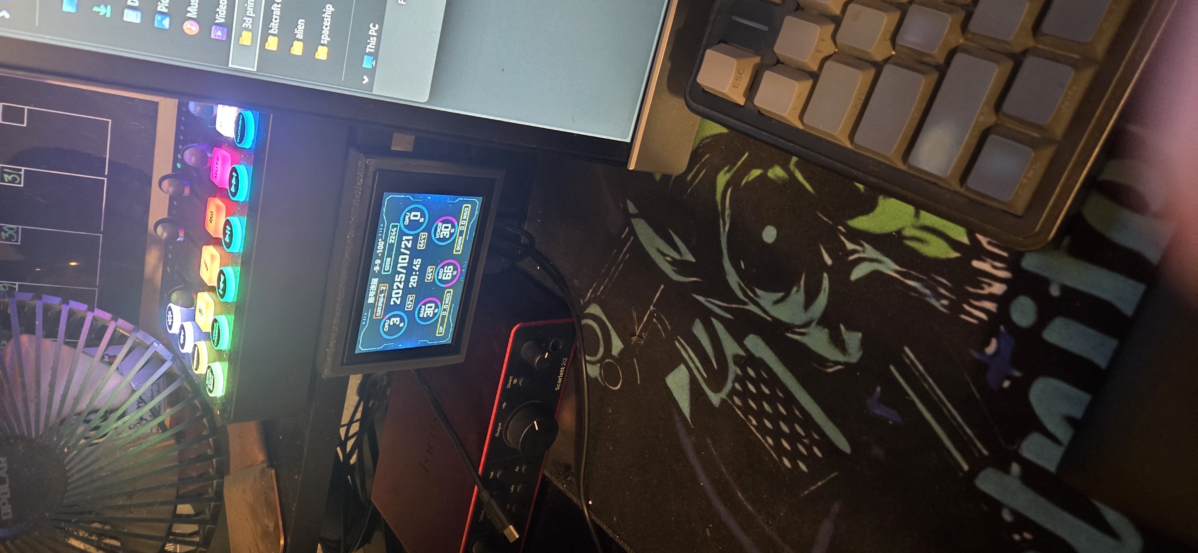 3.5 Inch IPS TYPE-C Secondary Screen holder