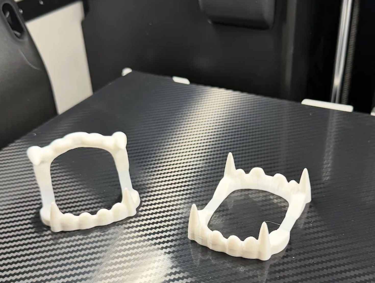 Miniatura 3 do modelo 3D Vampire teeth