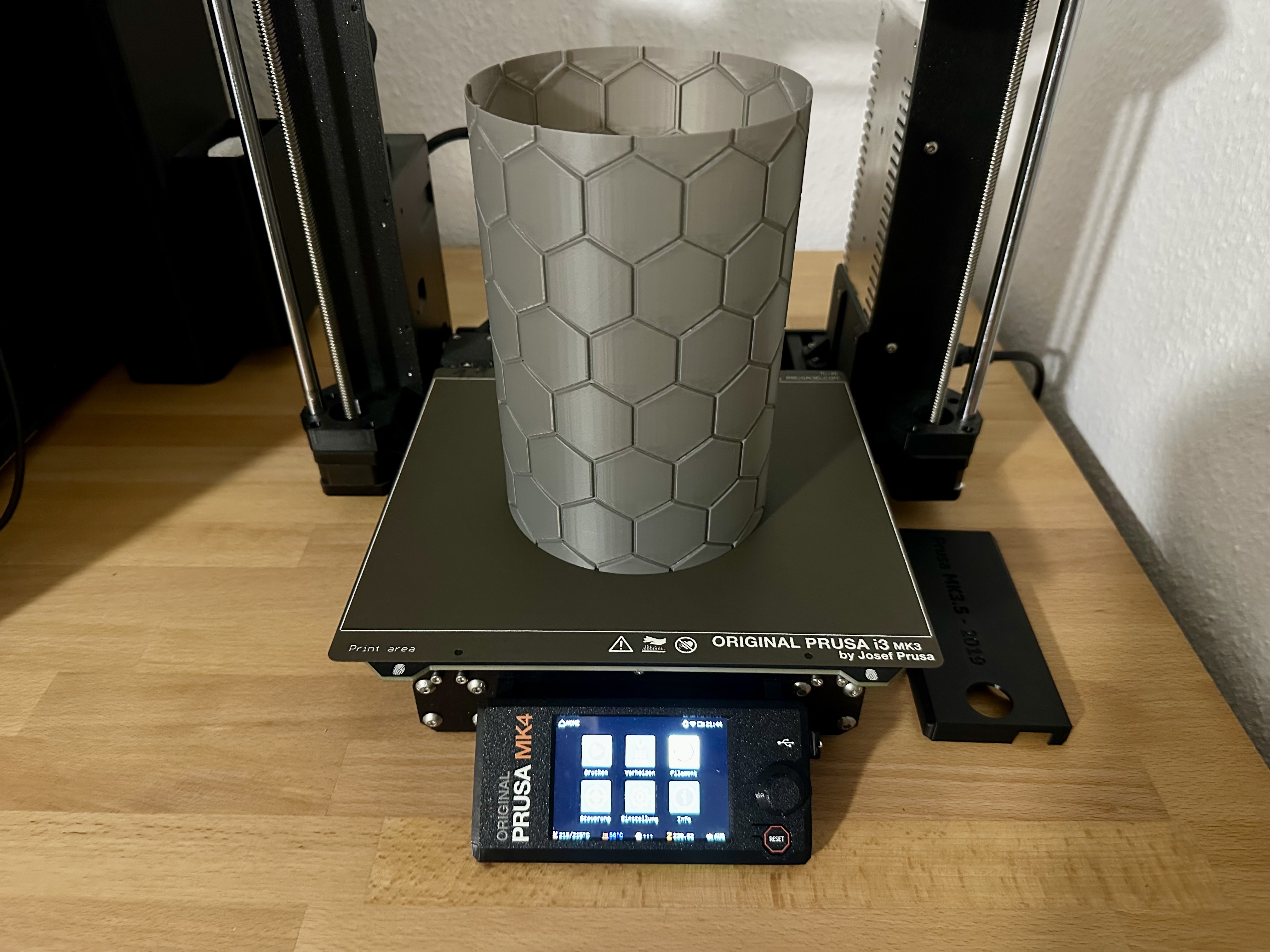 Hexagon Pencil Holder (Vase Mode + Solid)