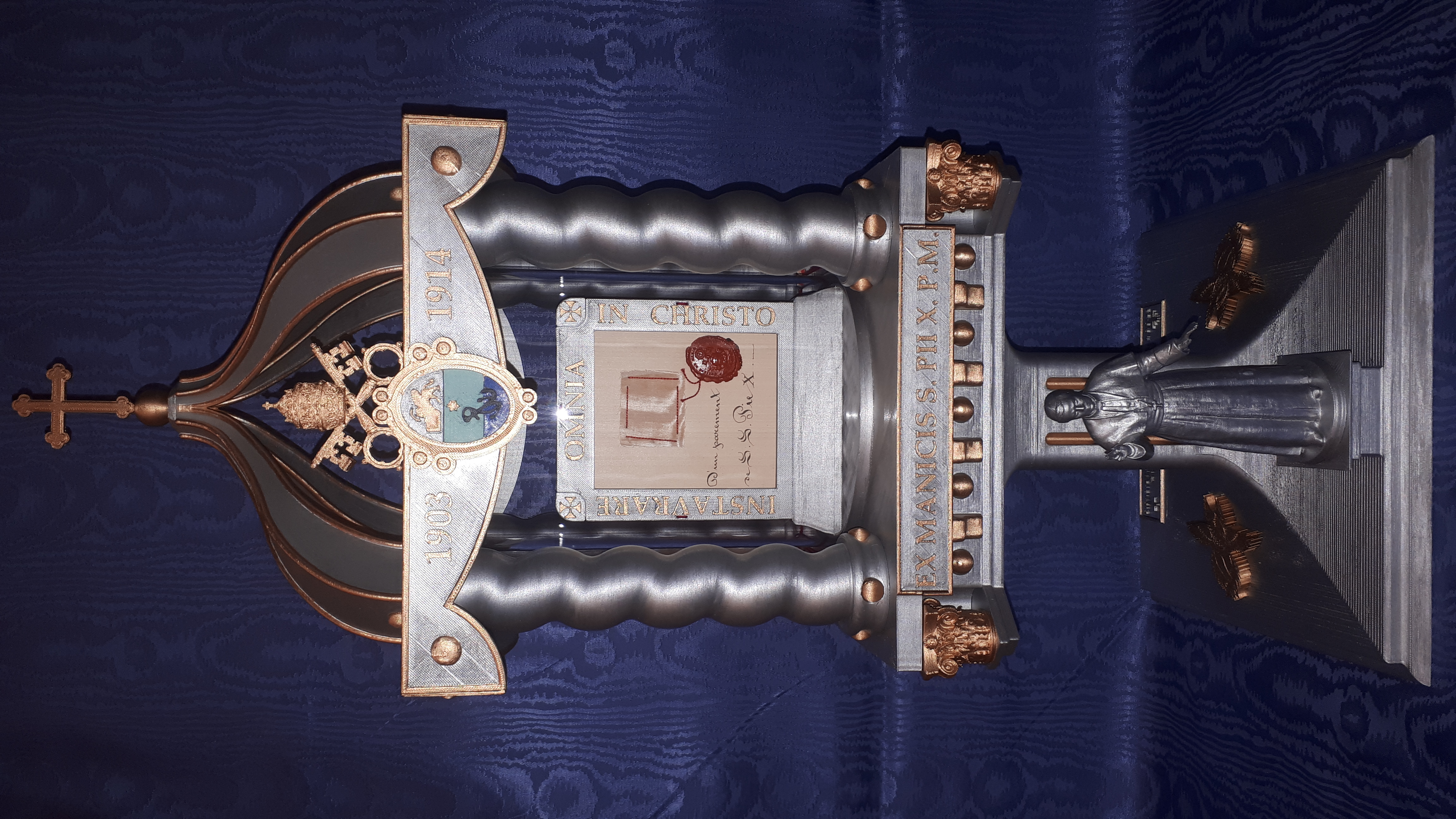 Ambrosian-style monstrance/reliquary