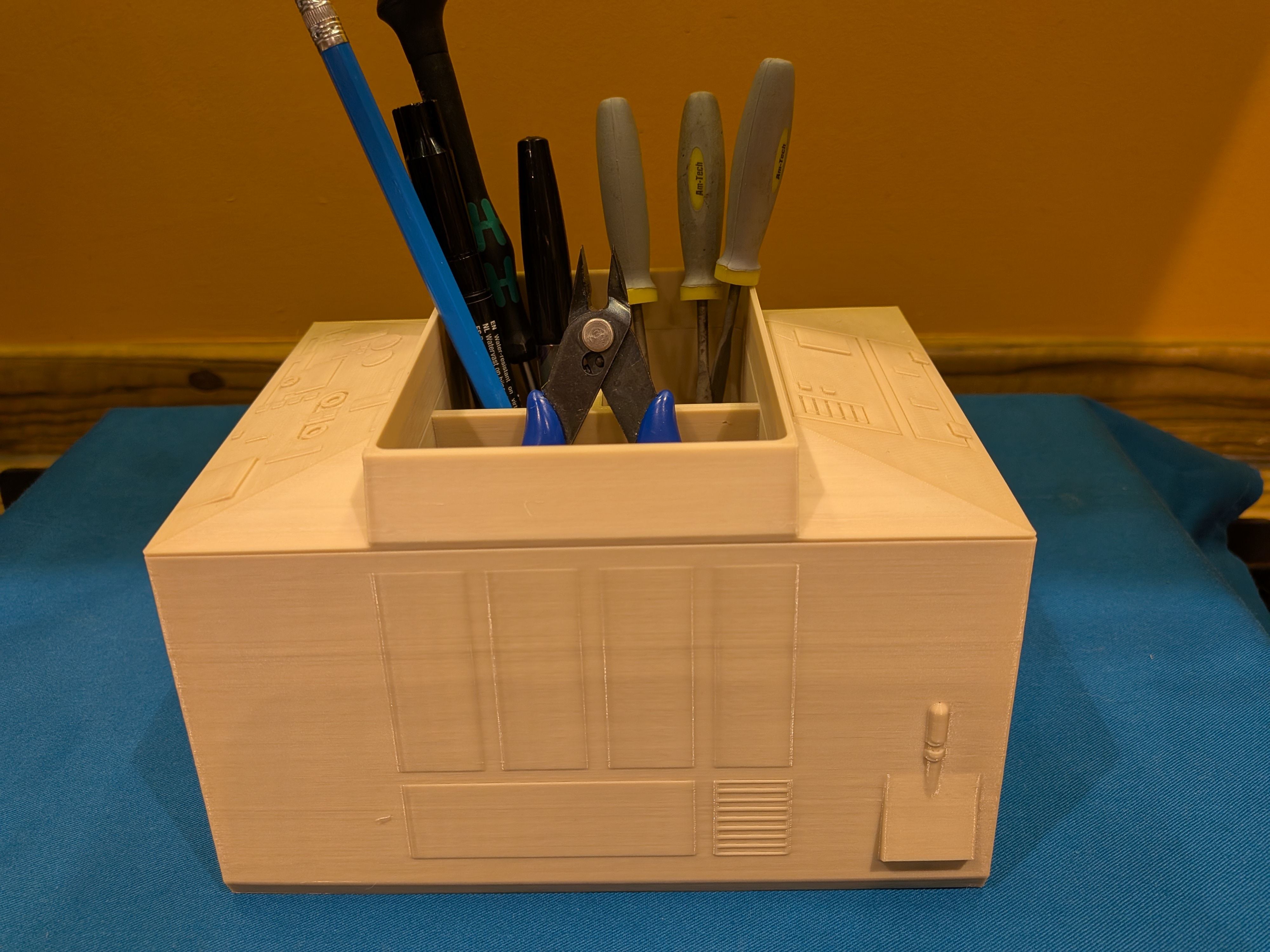 Star Wars AT-AT Style Pen Pot with Secret Compartments Inside