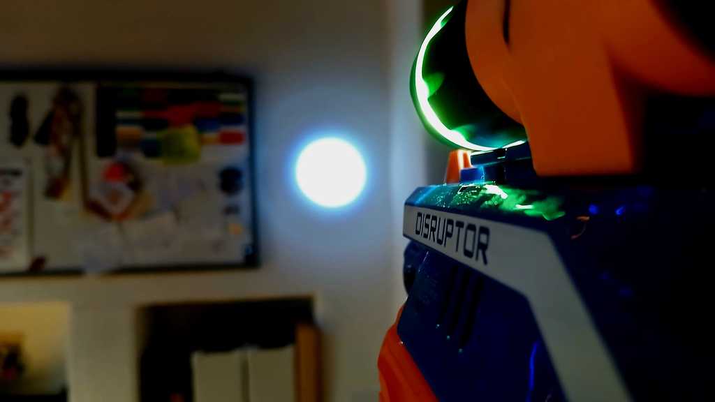 Miniatura 2 do modelo 3D Flashlight holder for nerf