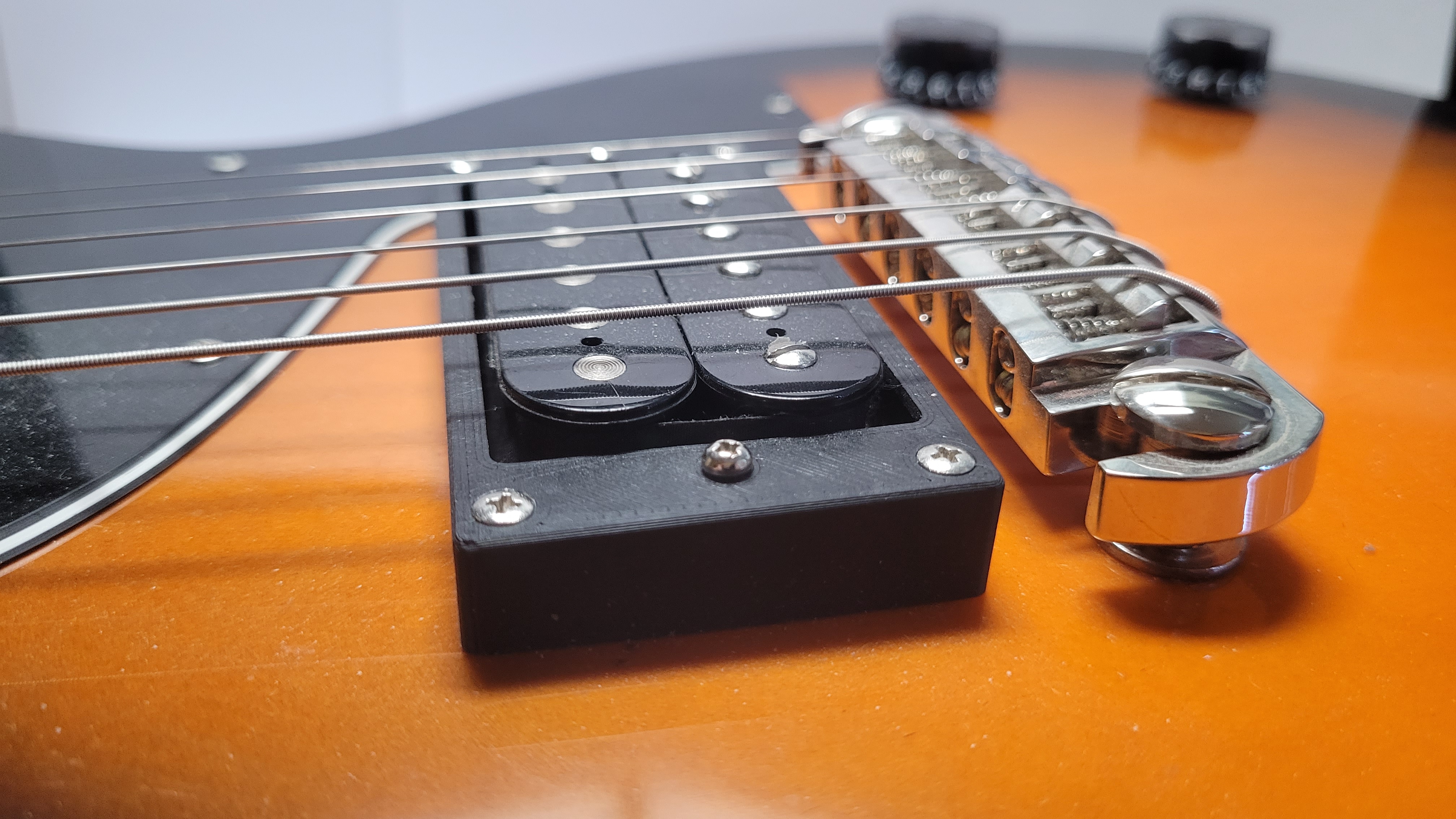 Replacement HB pickup ring for flat top LP Jr. bridge