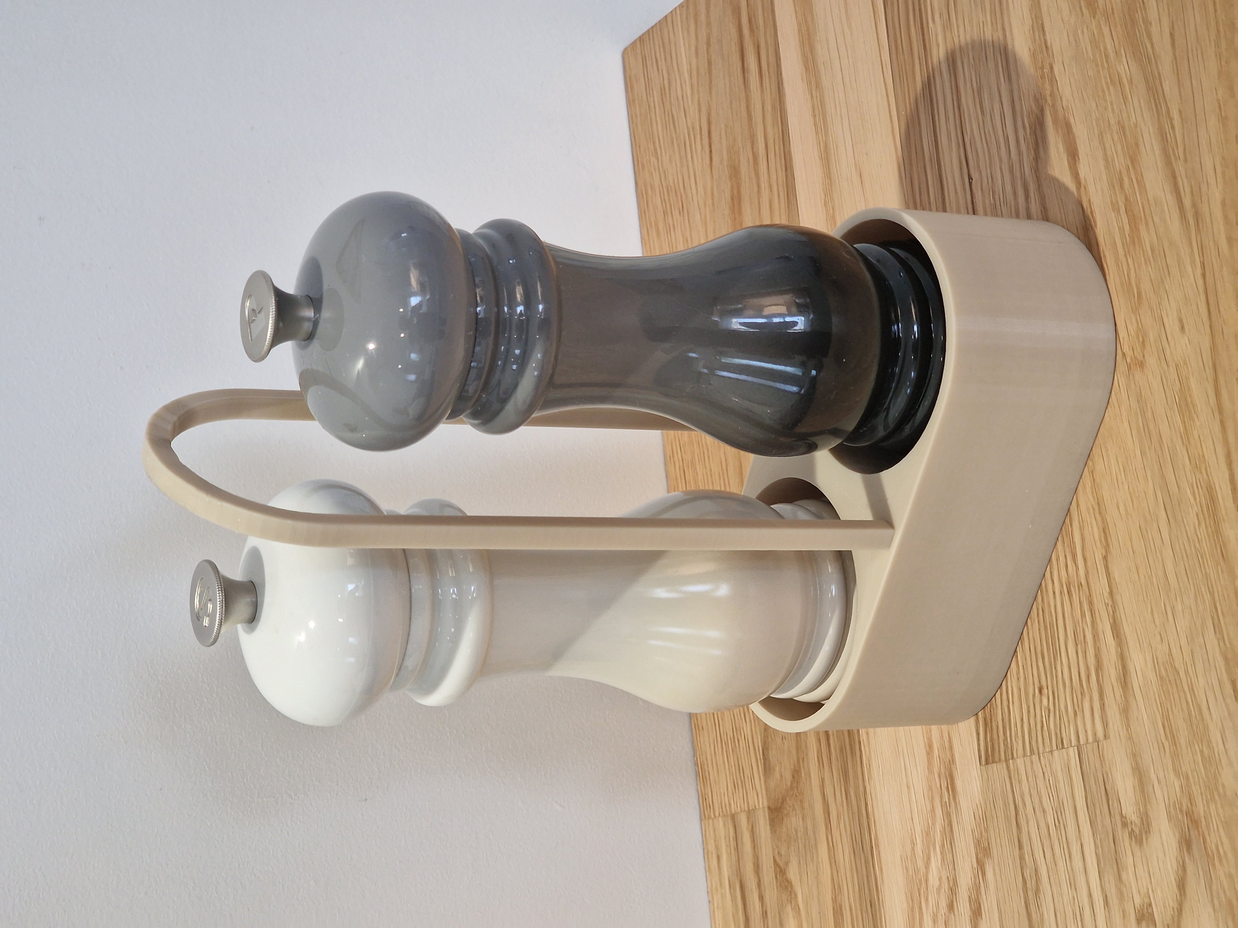 Le Creuset Salt and Pepper Tray / Holder with an handle
