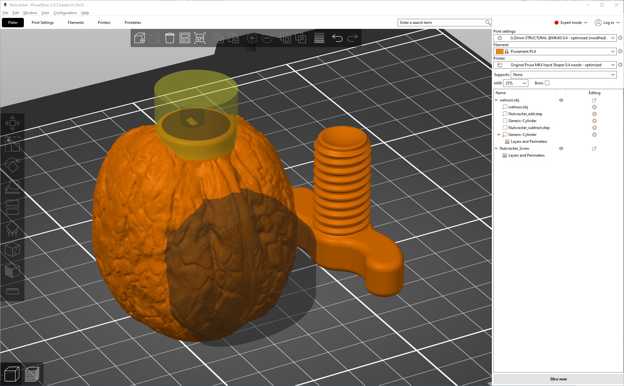 Miniatura 4 do modelo 3D Walnut-shaped Nutcracker