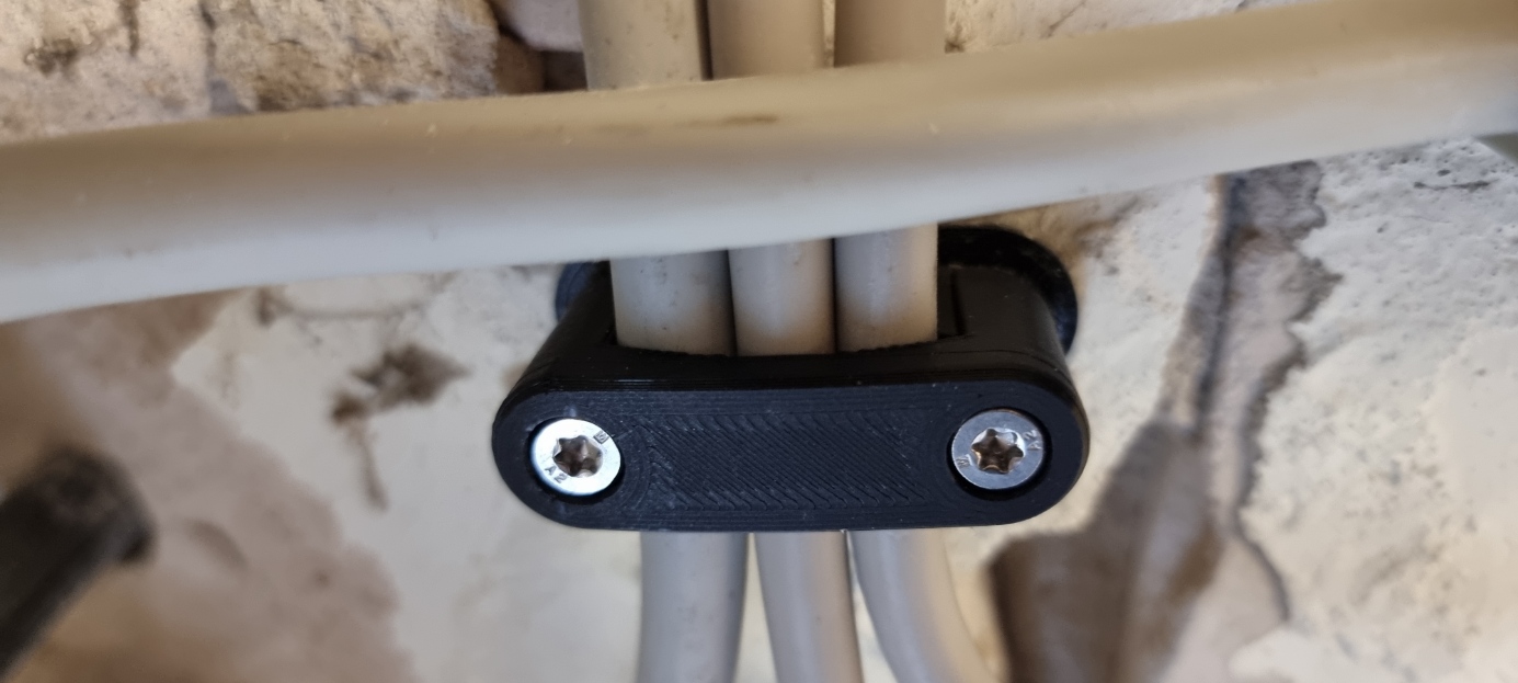 Classic Cable Mount (Parametric)
