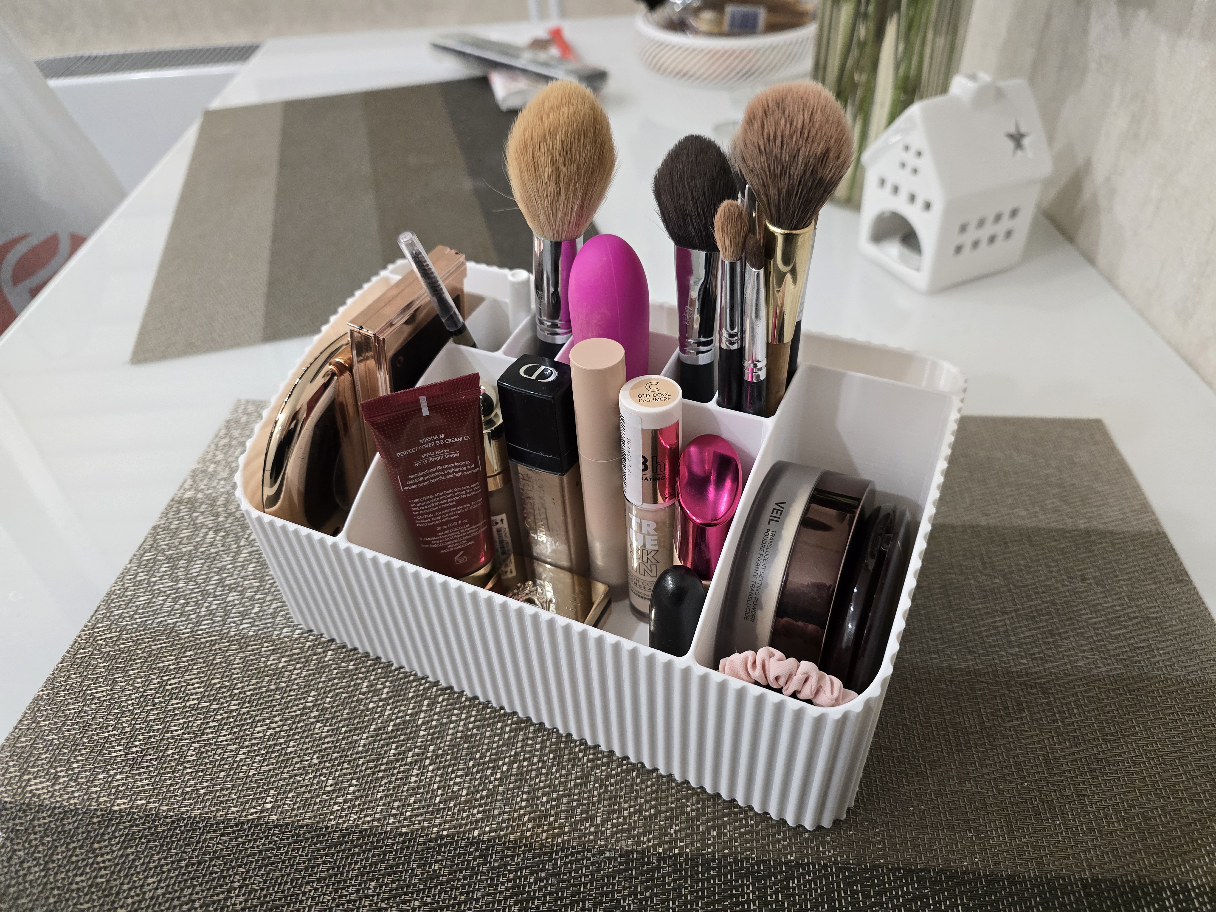 Сosmetic organizer