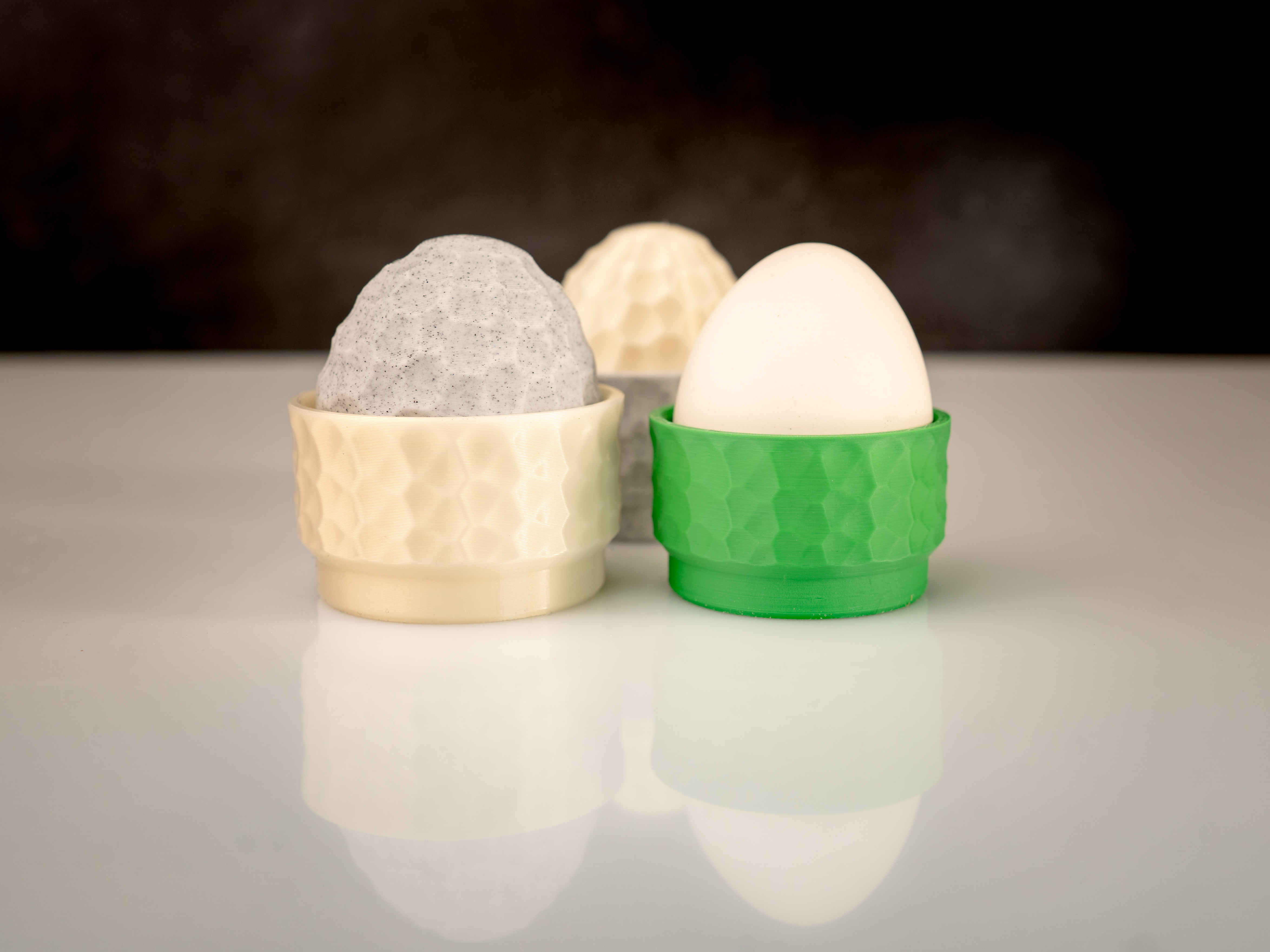 Miniatura 3 do modelo 3D Stackable Egg Cup Dercoration