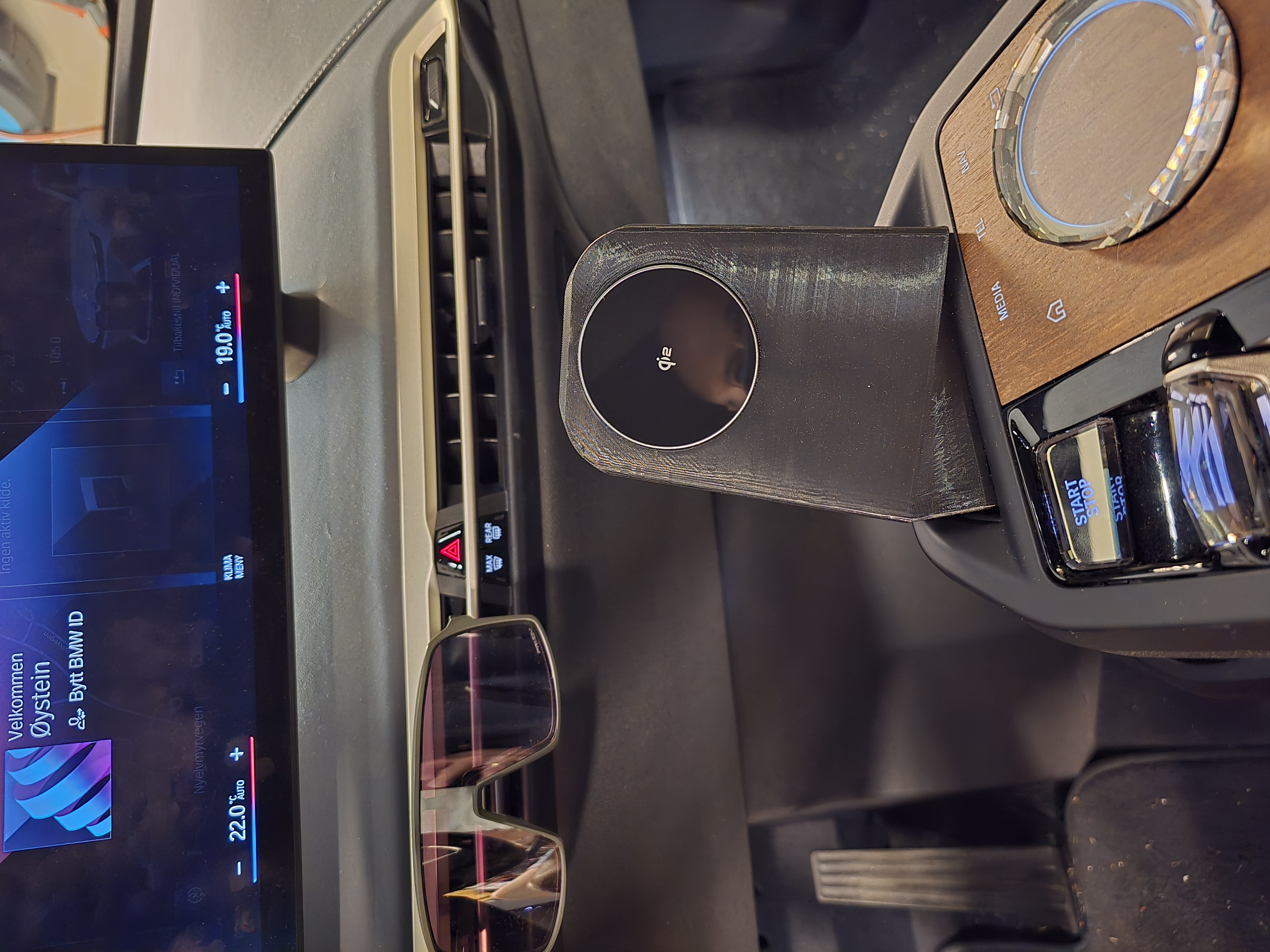 BMW IX - Phone Mount for ESR mini qi2 charger