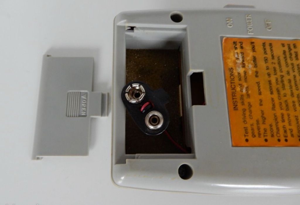 Trappe à pile pour console Bandai champion racer - Battery Door for Bandai Champion Racer Console