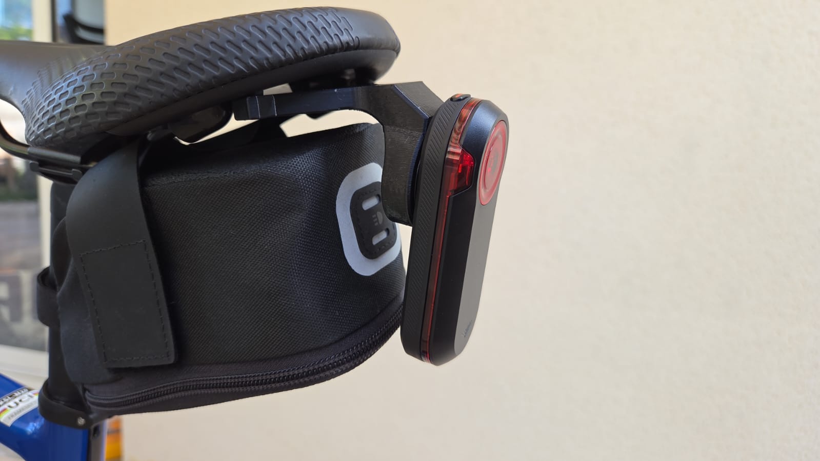 Van Rysel NCR Saddle garmin varia mount