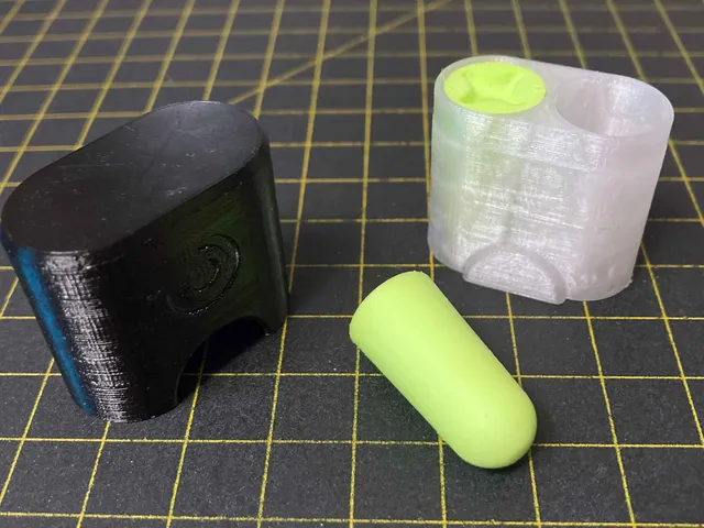 Ear Plug Case / Ohrstöpsel Etui