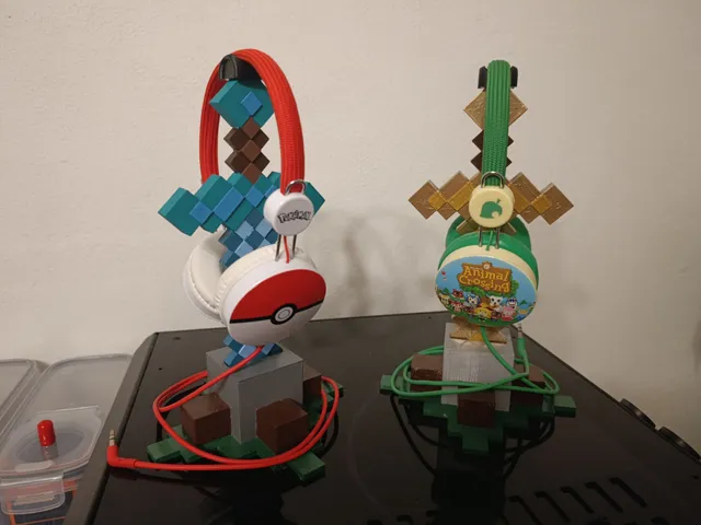 Stojan na sluchátka Minecraft/Minecraft headphones stand
