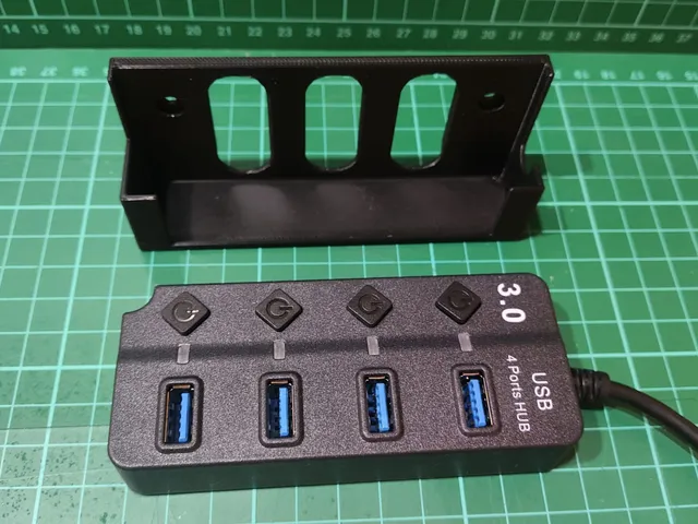 4-ports USB hub holder