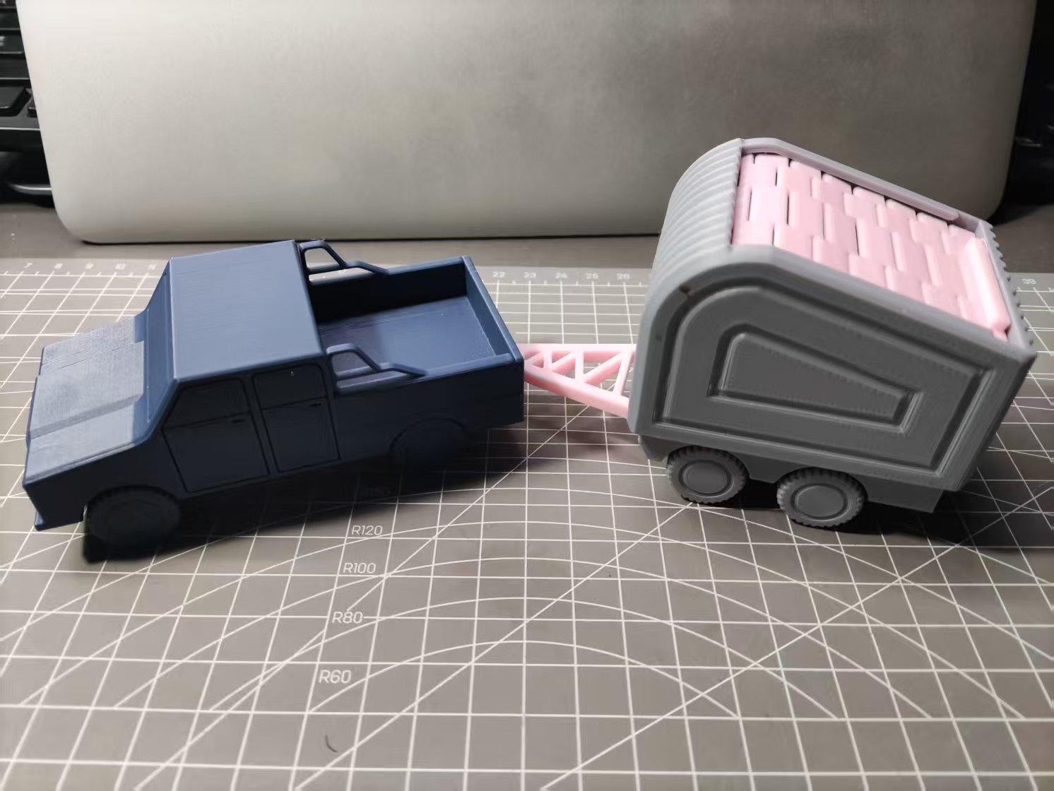 Miniatura 5 do modelo 3D small trailer