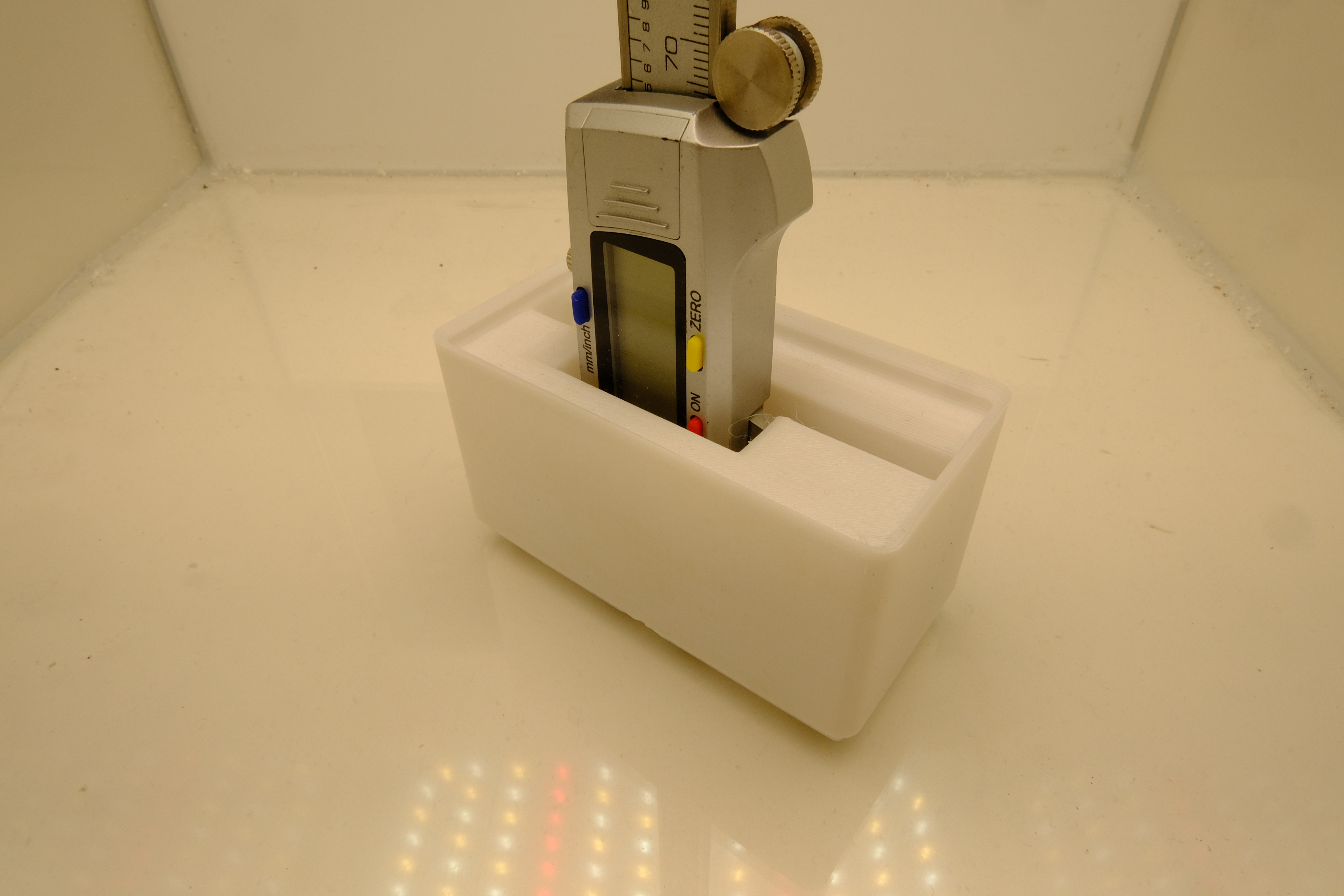 Miniatura 2 do modelo 3D Gridfinity calliper holder